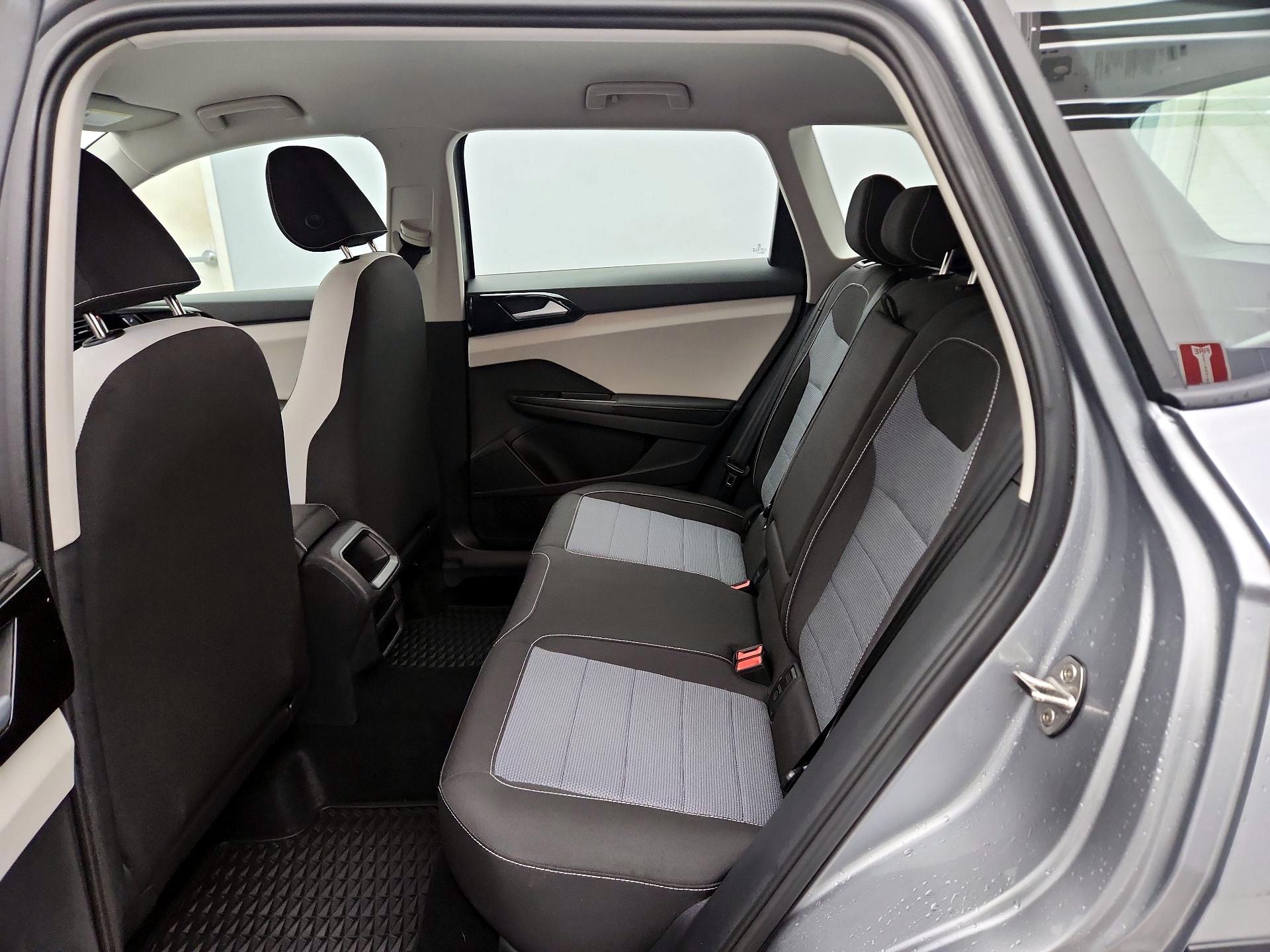 Thumbnail: 2025 Volkswagen Taos - 19