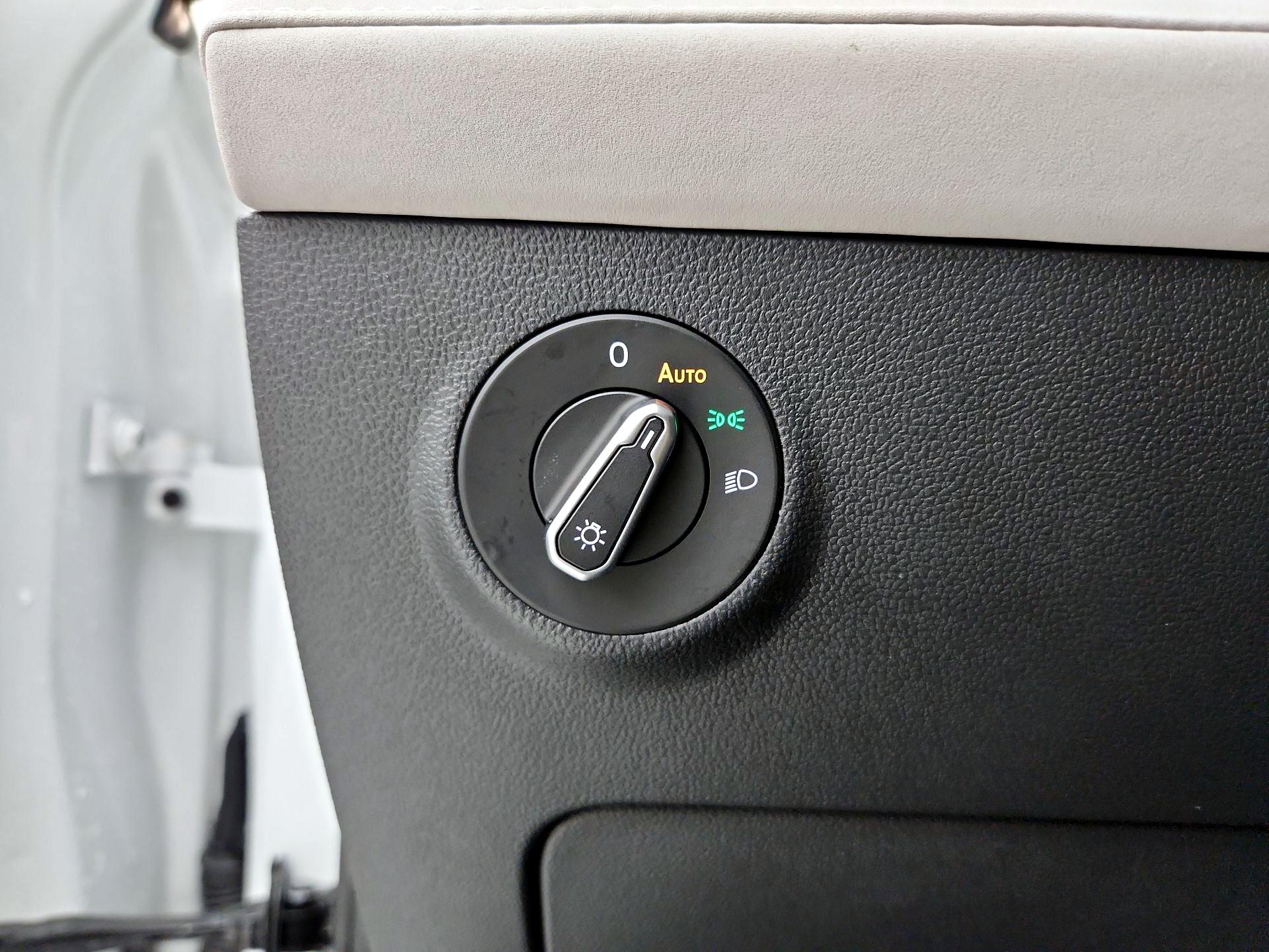 Thumbnail: 2025 Volkswagen Taos - 13