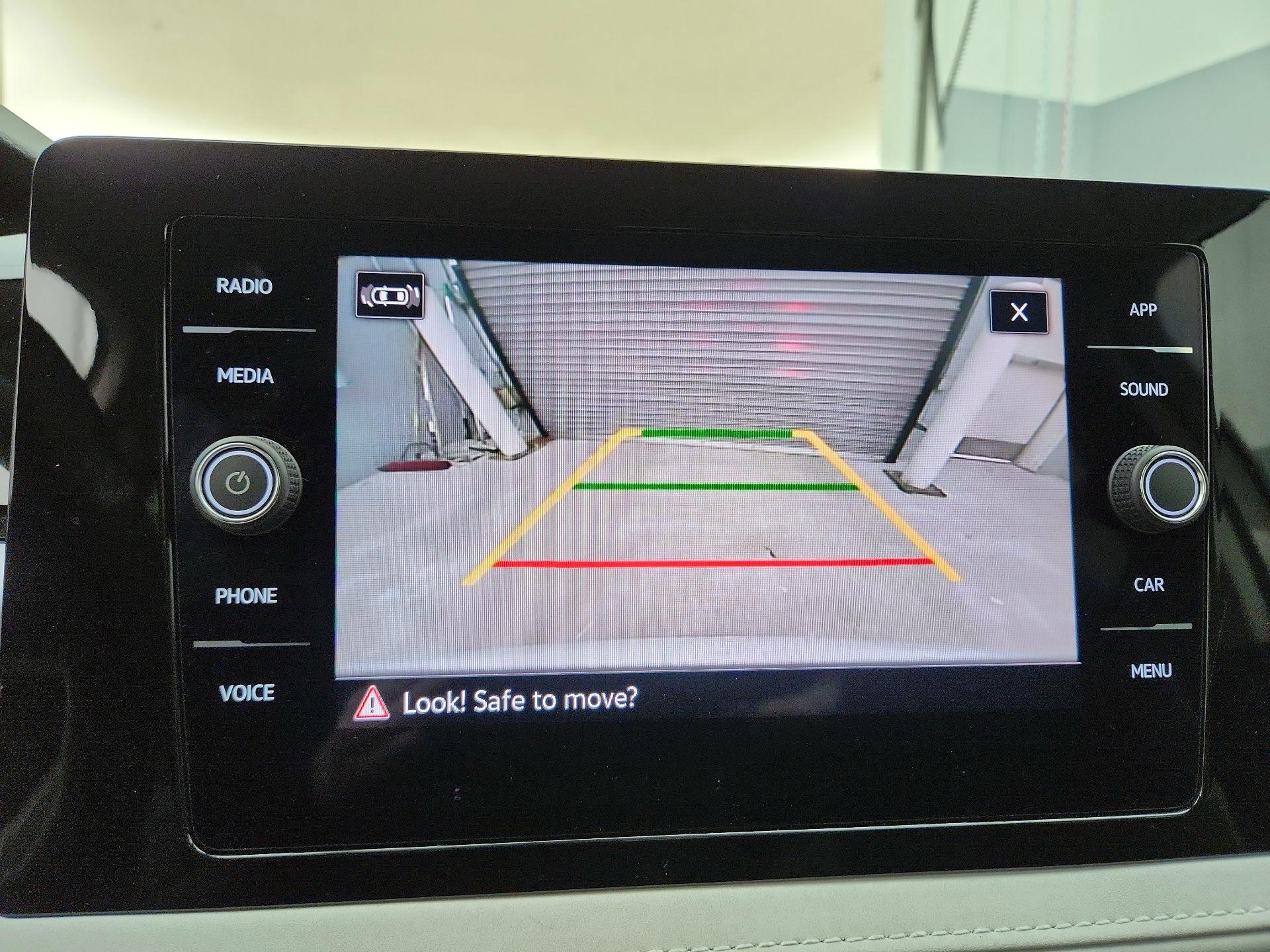 Thumbnail: 2025 Volkswagen Taos - 14