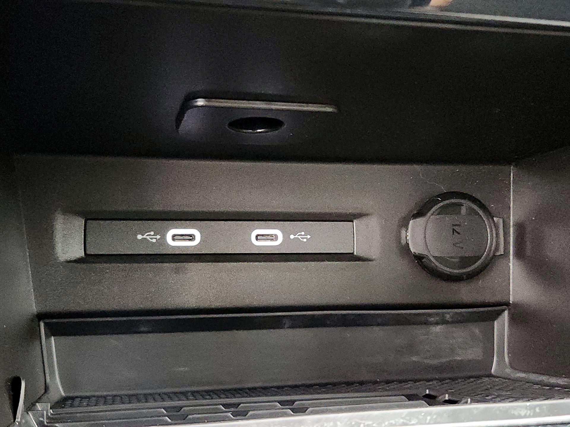 Thumbnail: 2025 Volkswagen Taos - 18