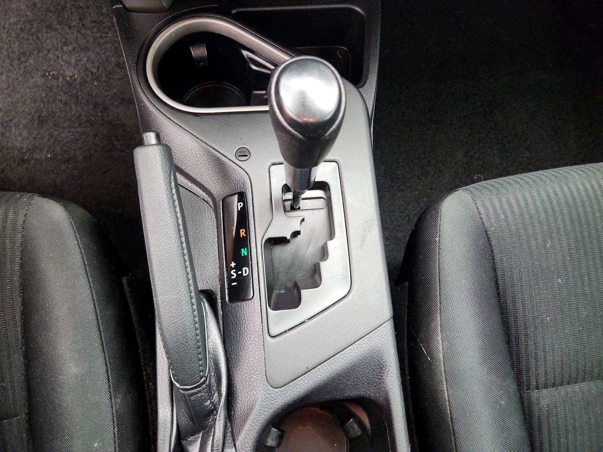 Thumbnail: 2018 Toyota RAV4 - 17