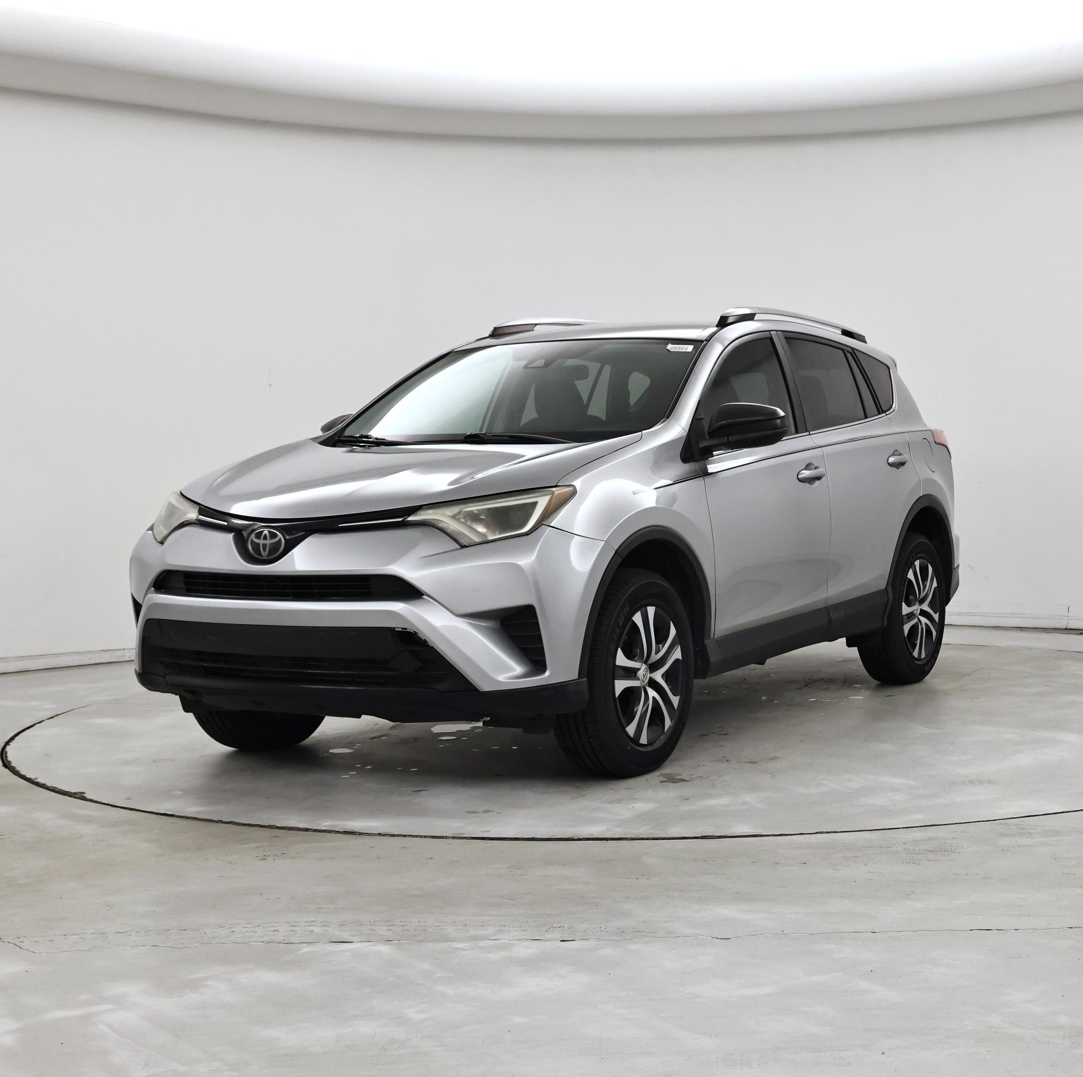 Thumbnail: 2018 Toyota RAV4 - 4