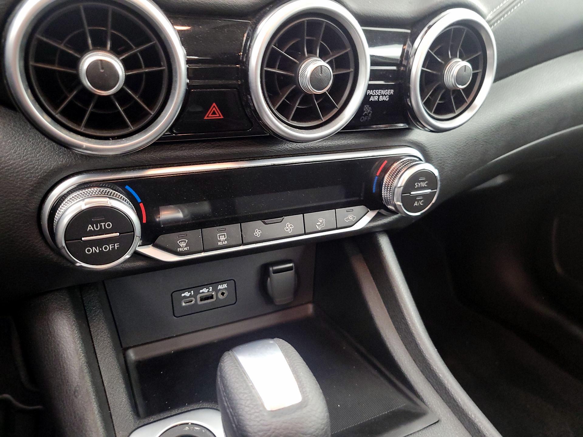 Thumbnail: 2021 Nissan Sentra - 16