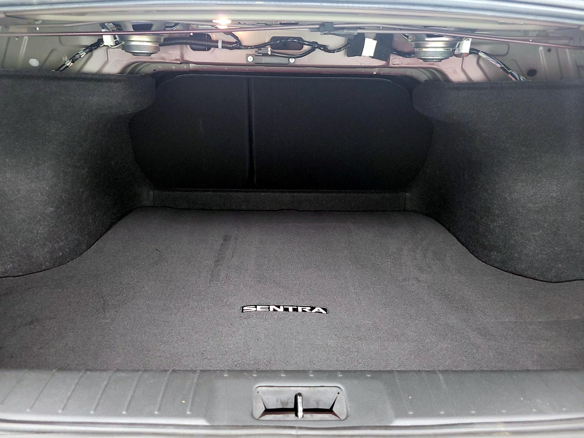 Thumbnail: 2021 Nissan Sentra - 20