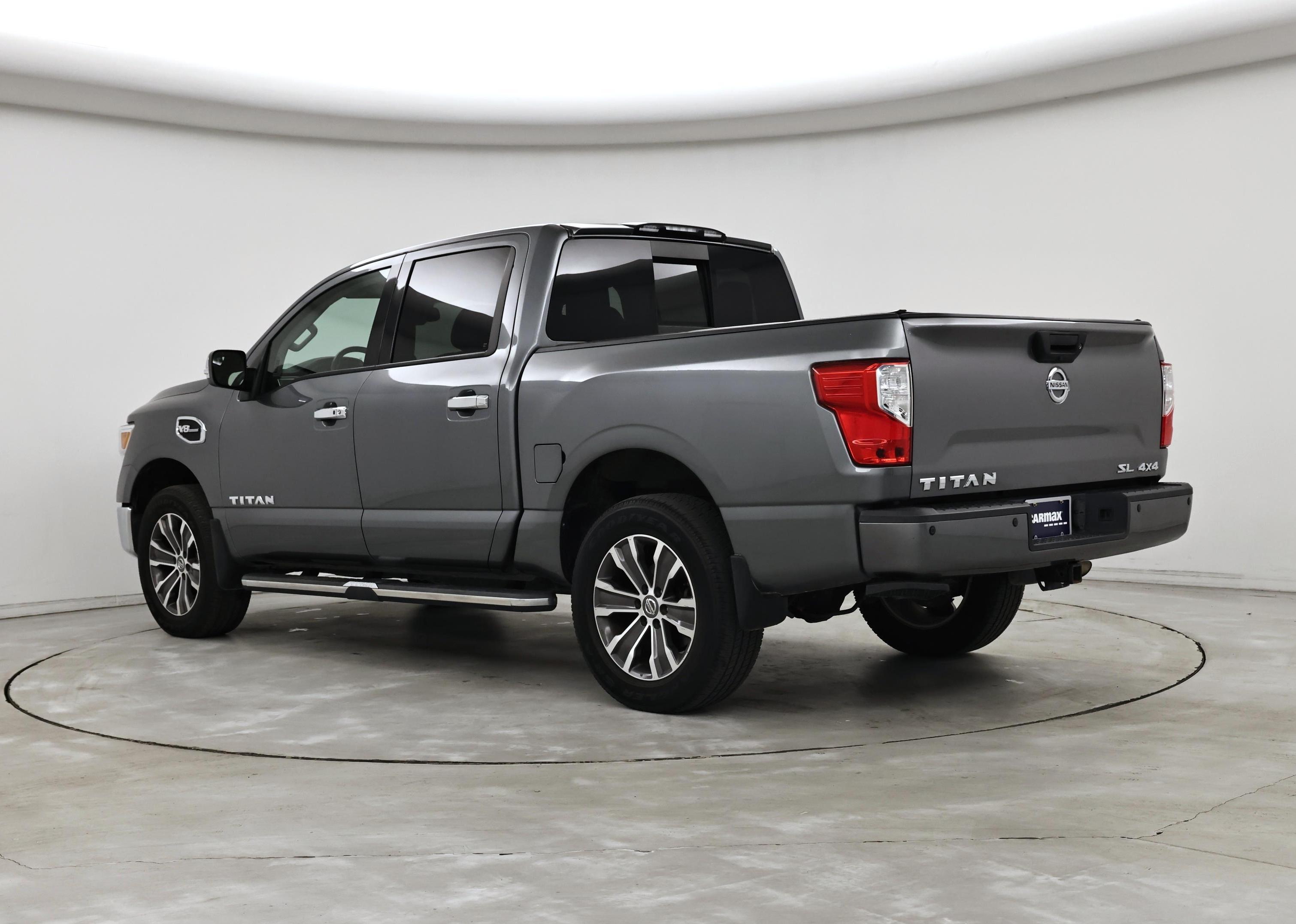 Thumbnail: 2017 Nissan Titan - 2