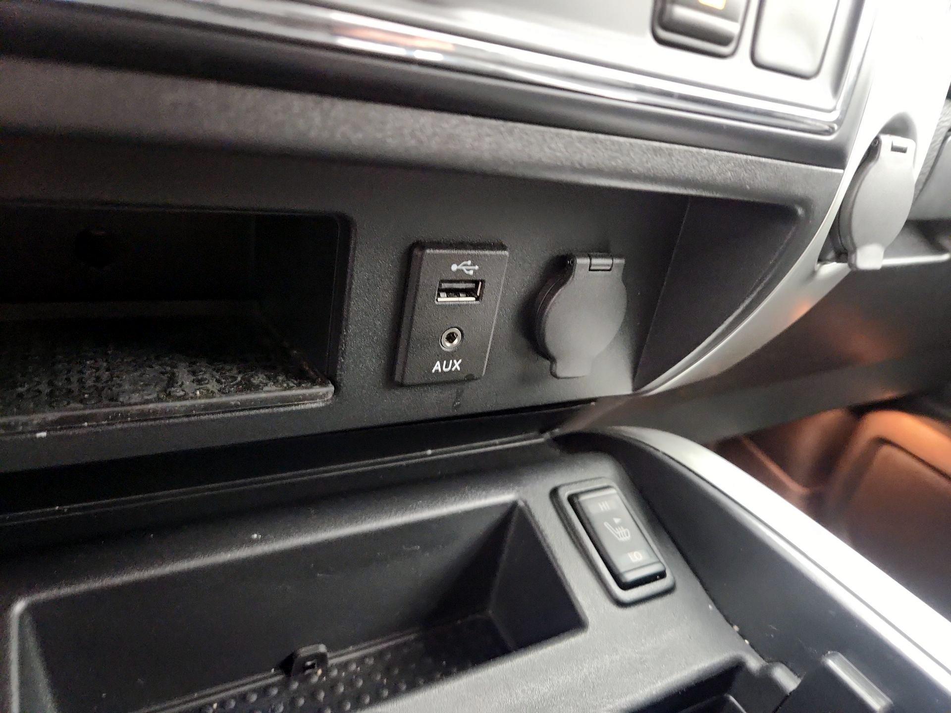 Thumbnail: 2017 Nissan Titan - 19