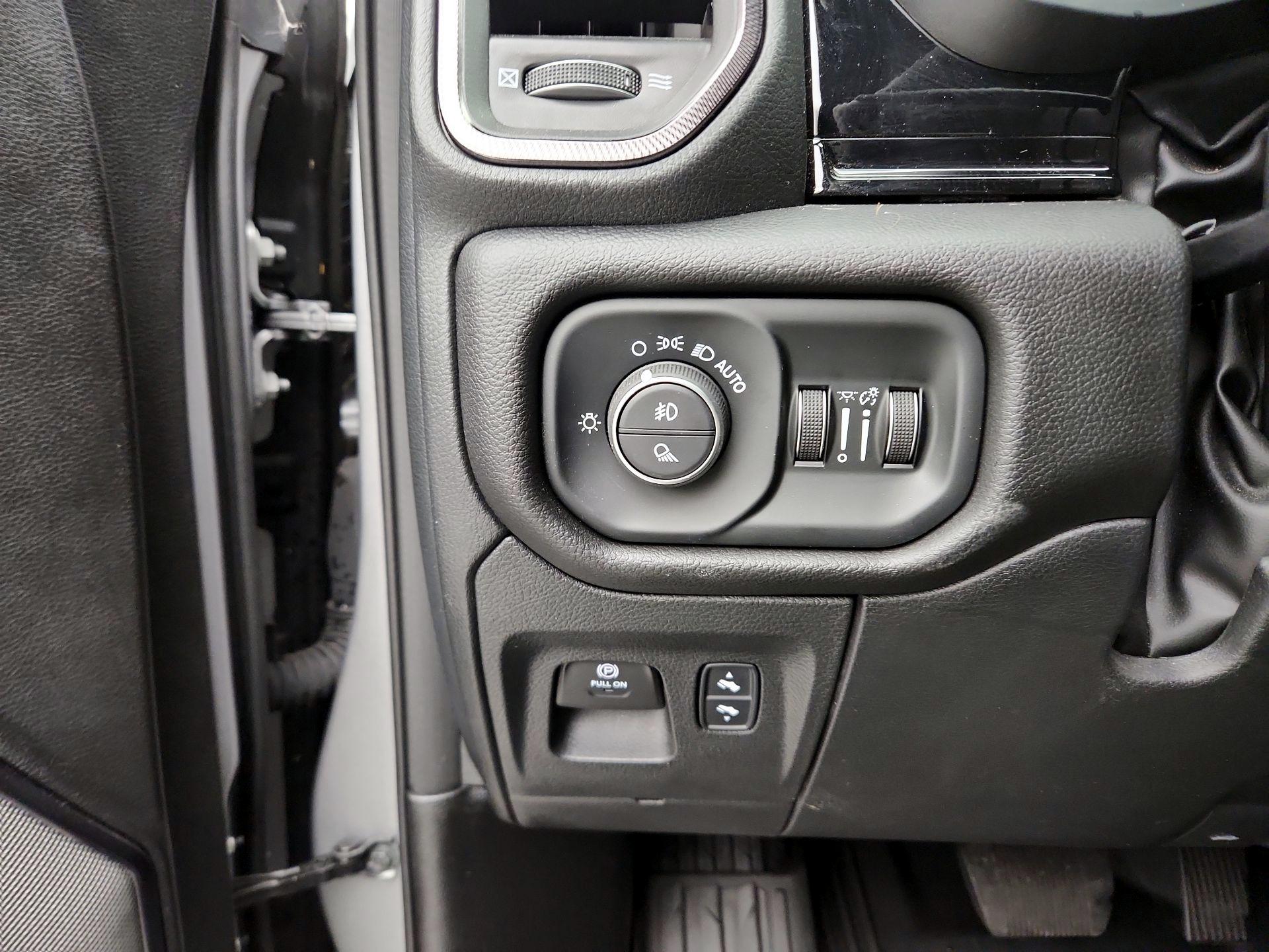 Thumbnail: 2025 RAM 1500 - 13