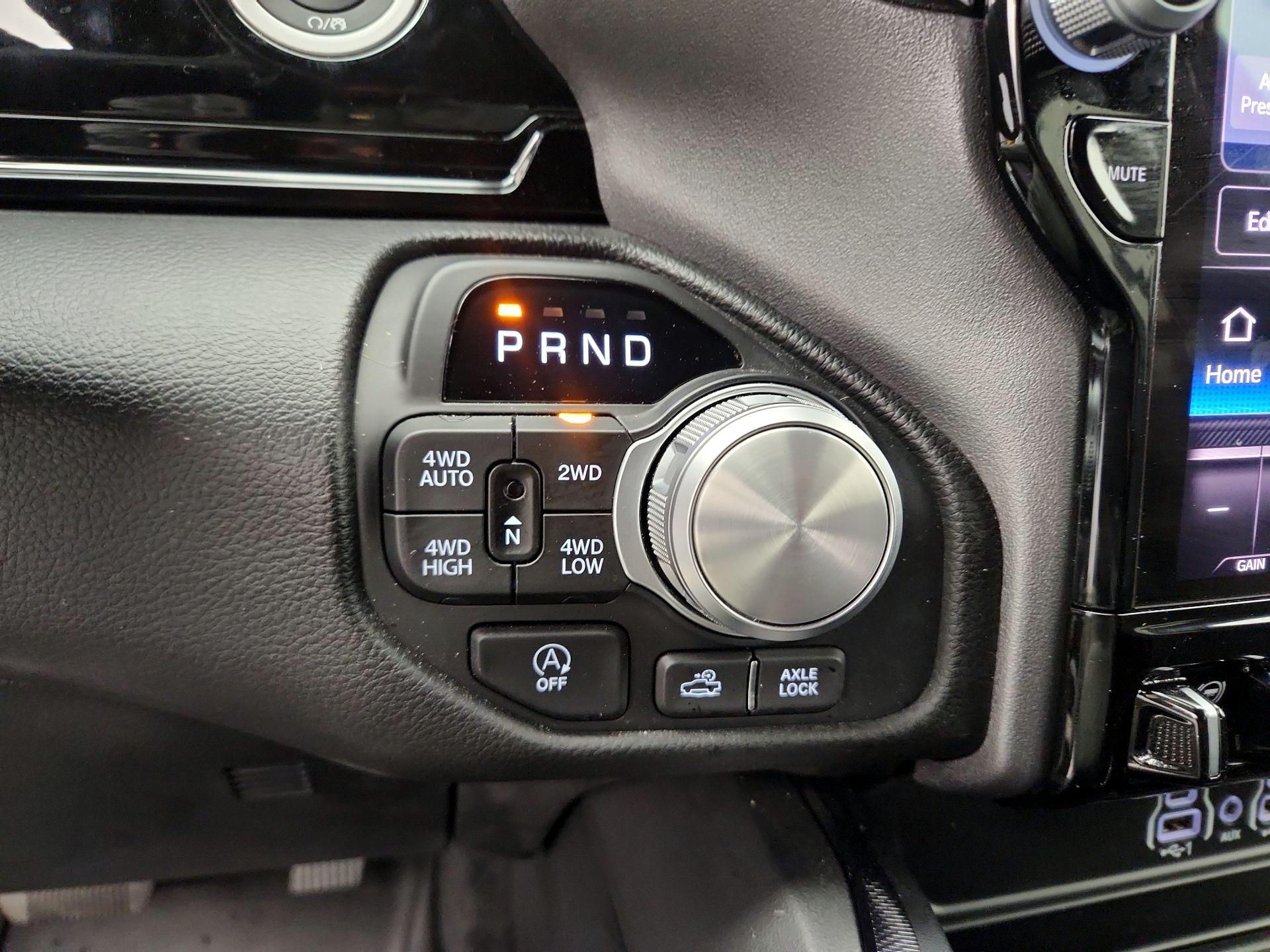 Thumbnail: 2025 RAM 1500 - 18