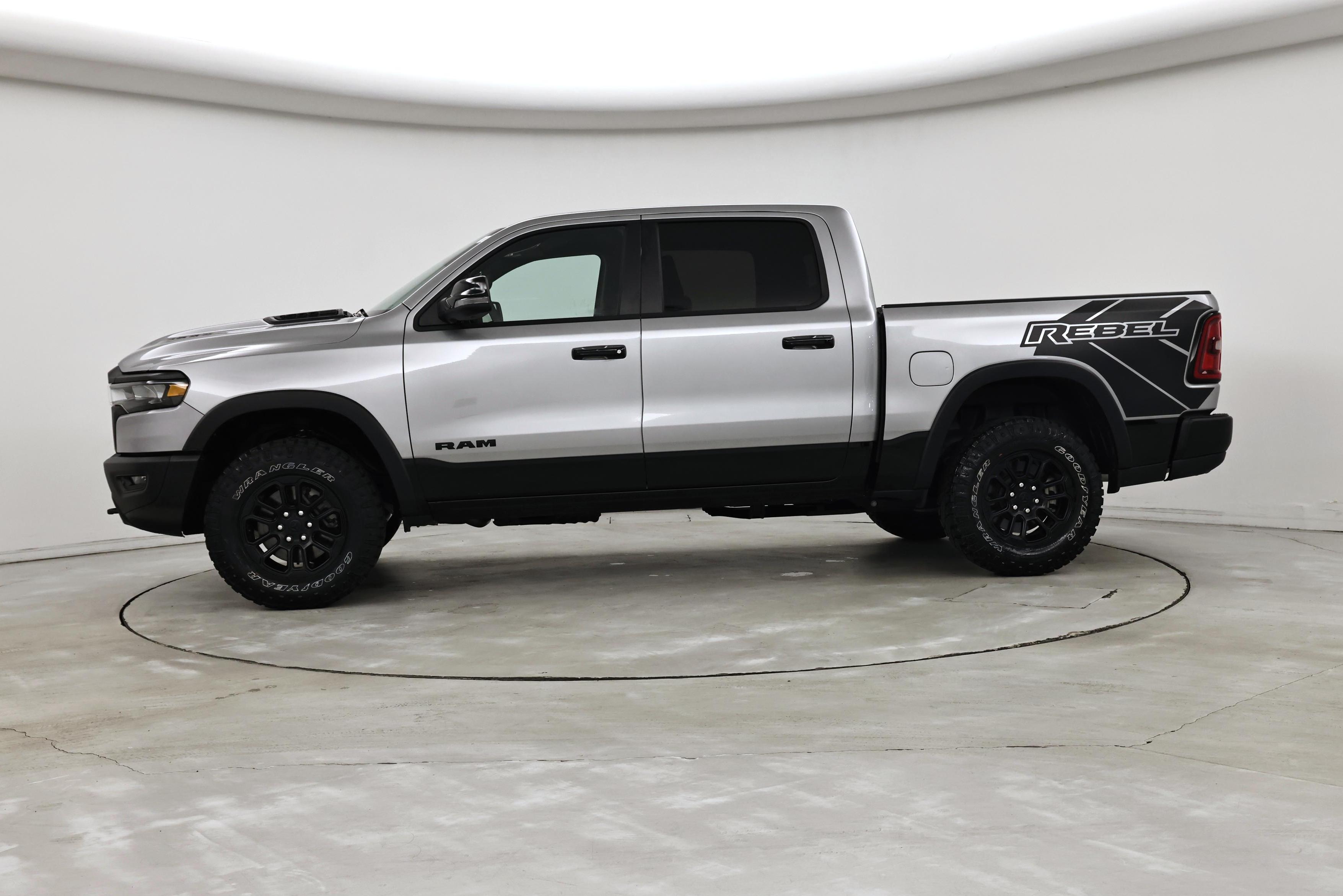 Thumbnail: 2025 RAM 1500 - 3