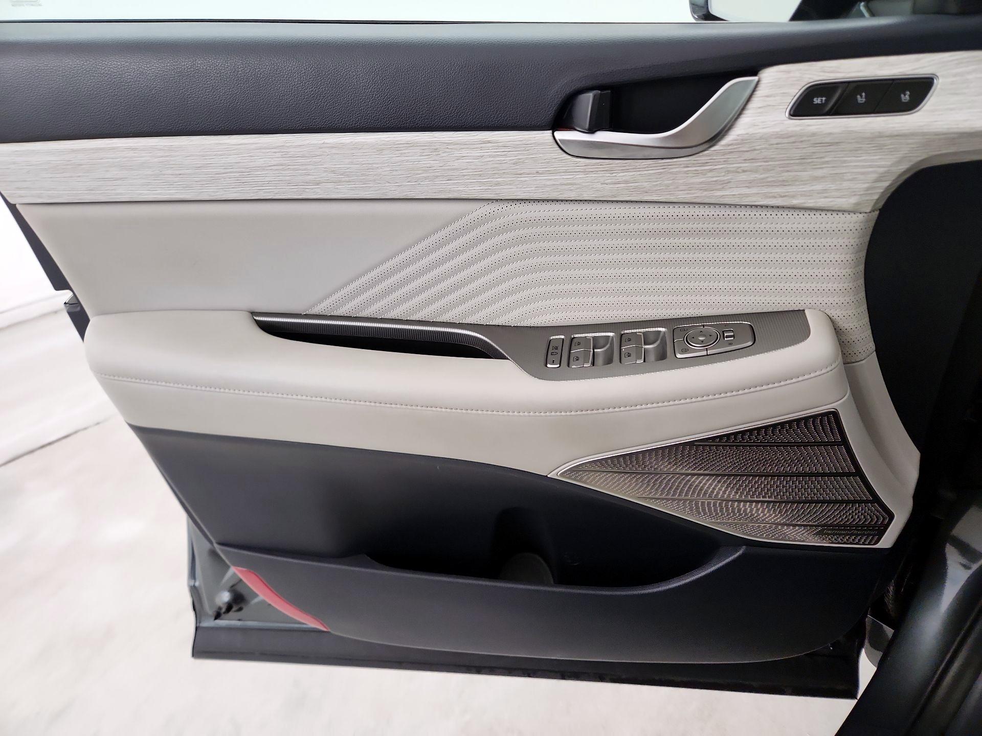 Thumbnail: 2023 Hyundai Palisade - 12