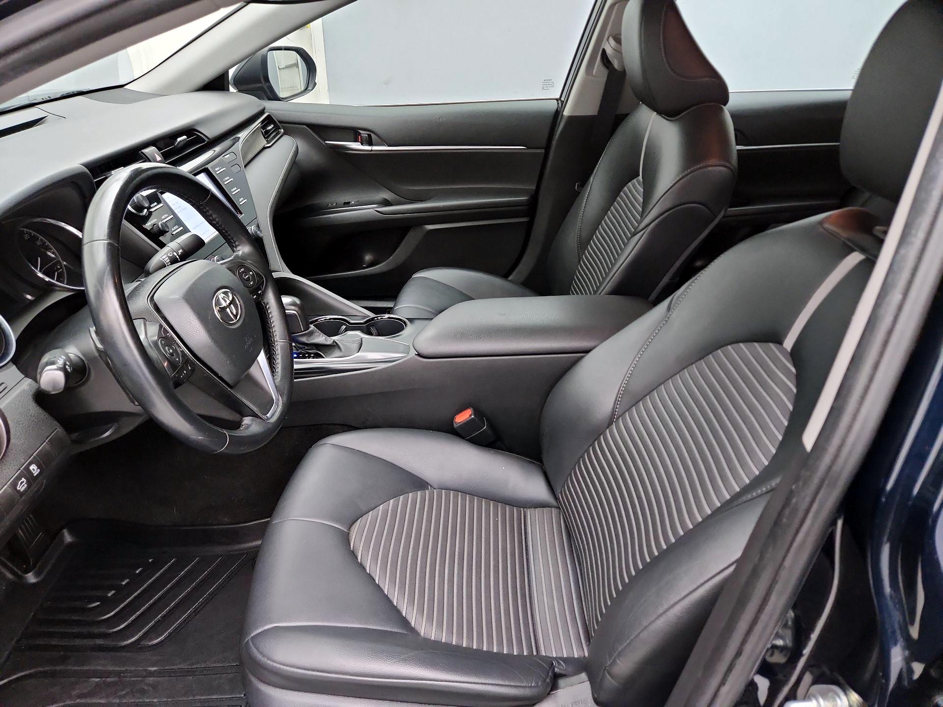 Thumbnail: 2020 Toyota Camry - 11