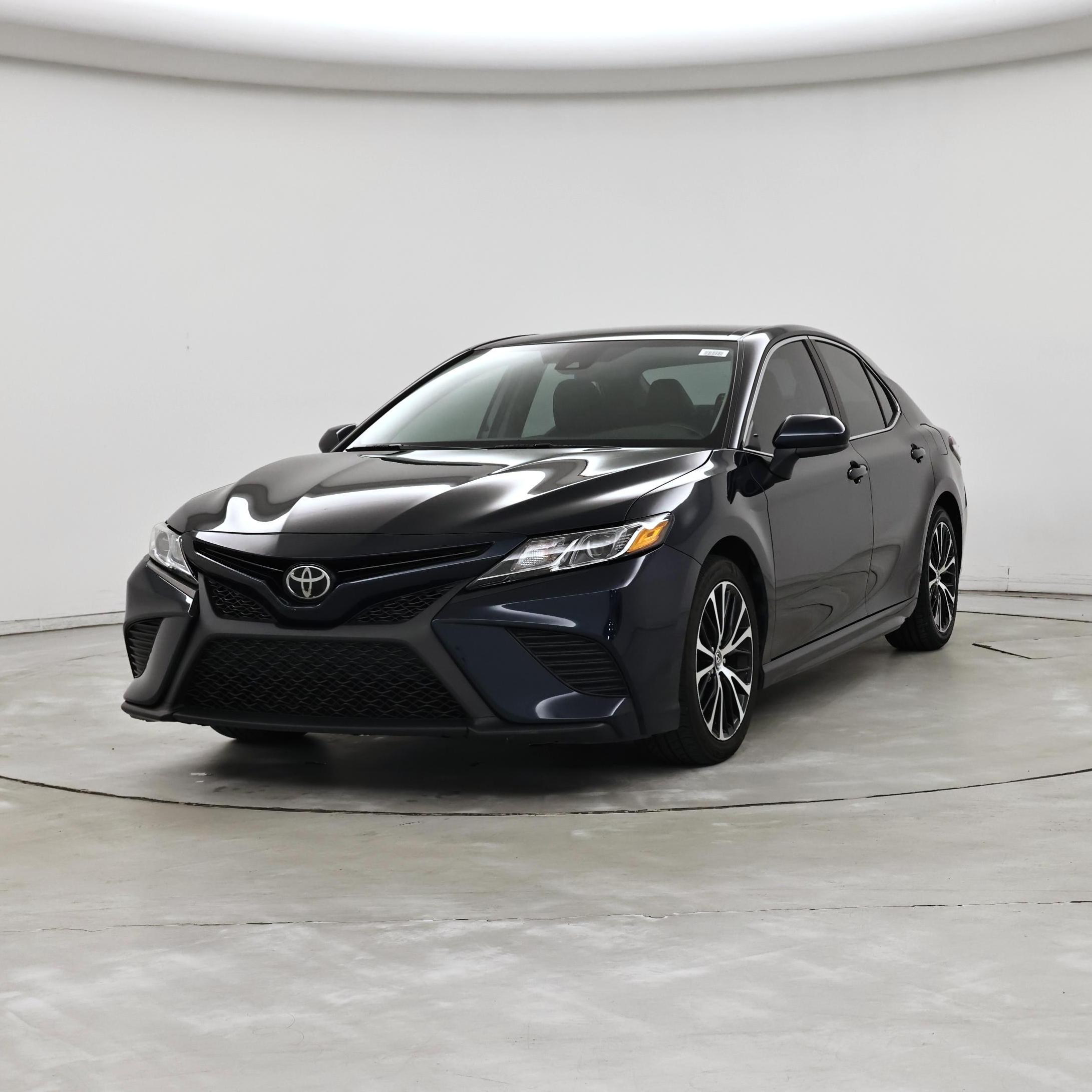 Thumbnail: 2020 Toyota Camry - 4