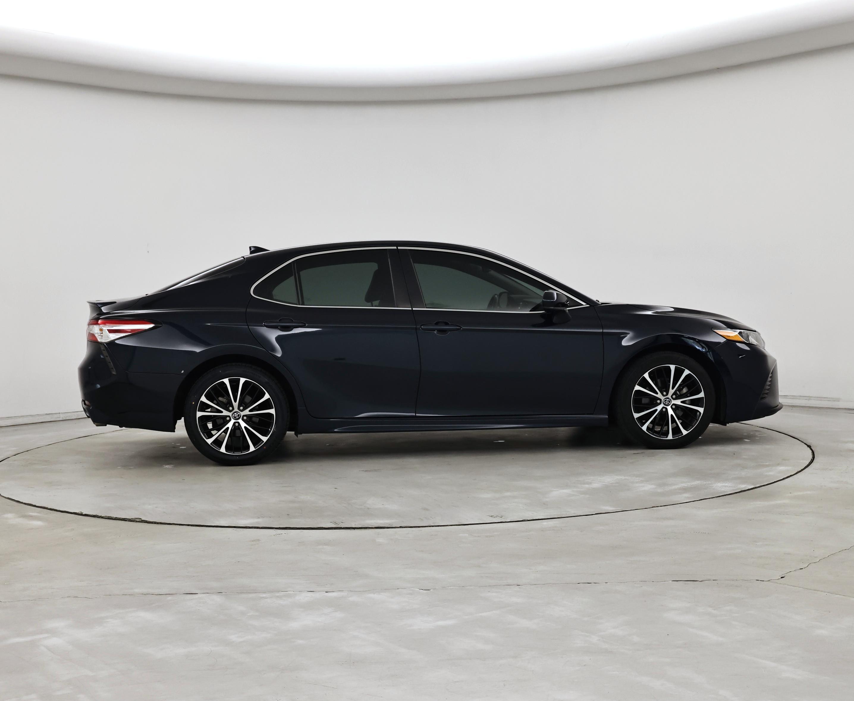 Thumbnail: 2020 Toyota Camry - 7