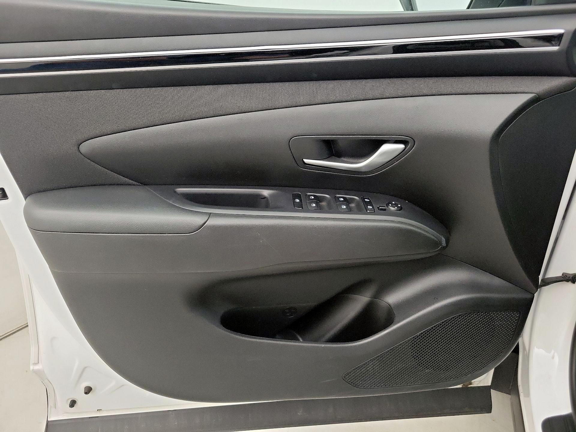 Thumbnail: 2023 Hyundai Tucson - 12