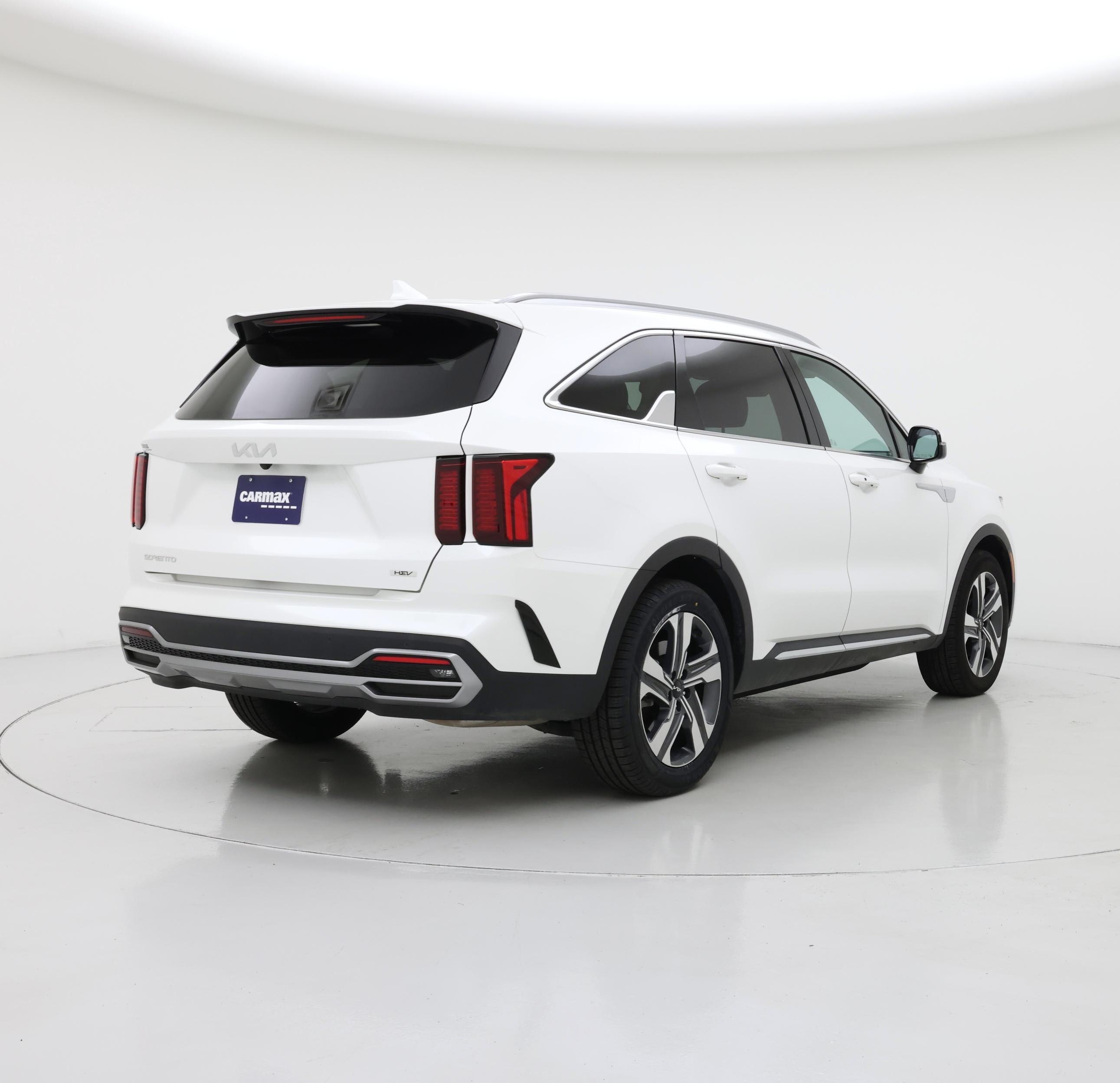 Thumbnail: 2023 Kia Sorento - 8