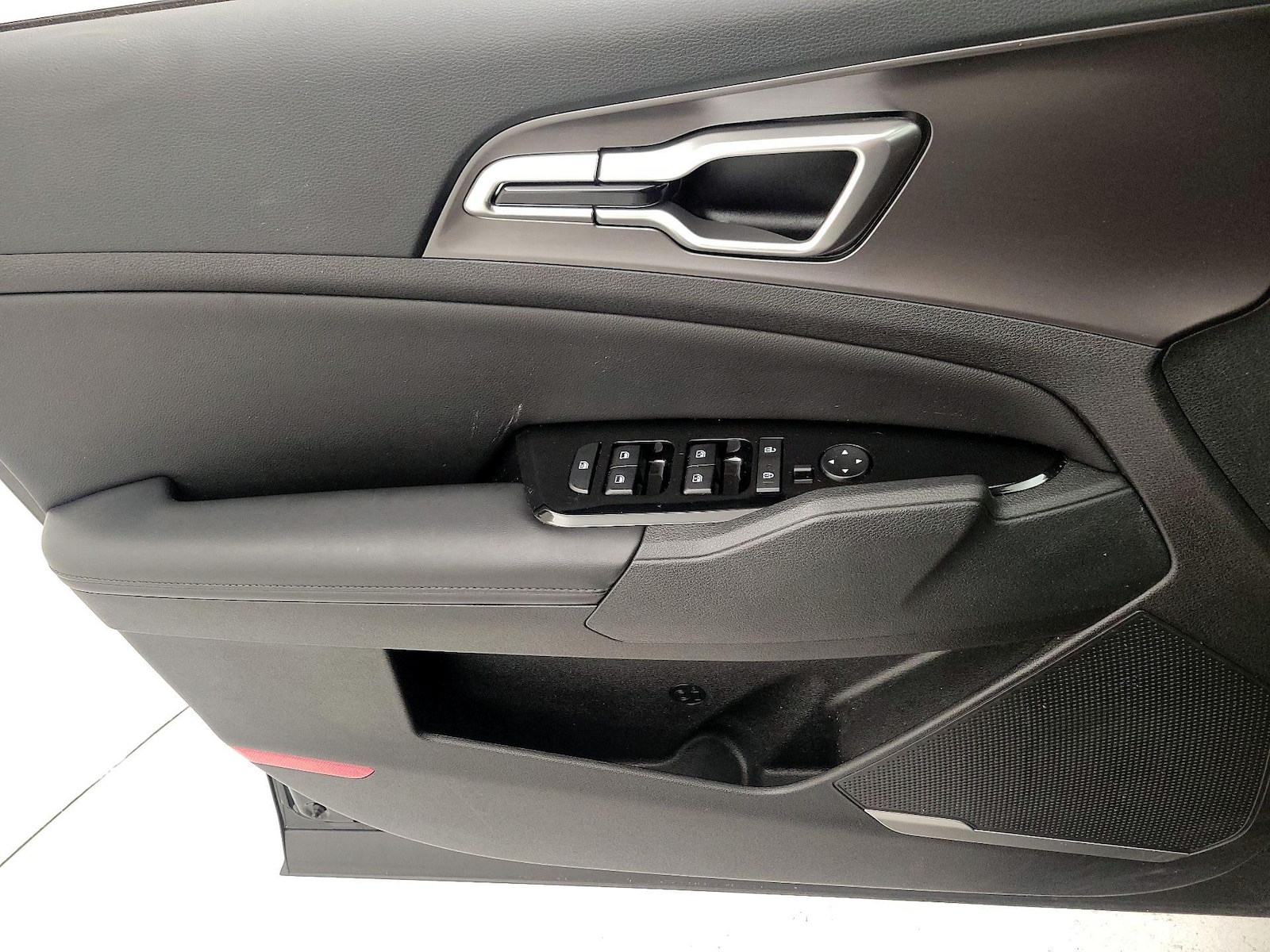 2023 Kia Sportage EX - Photo 13