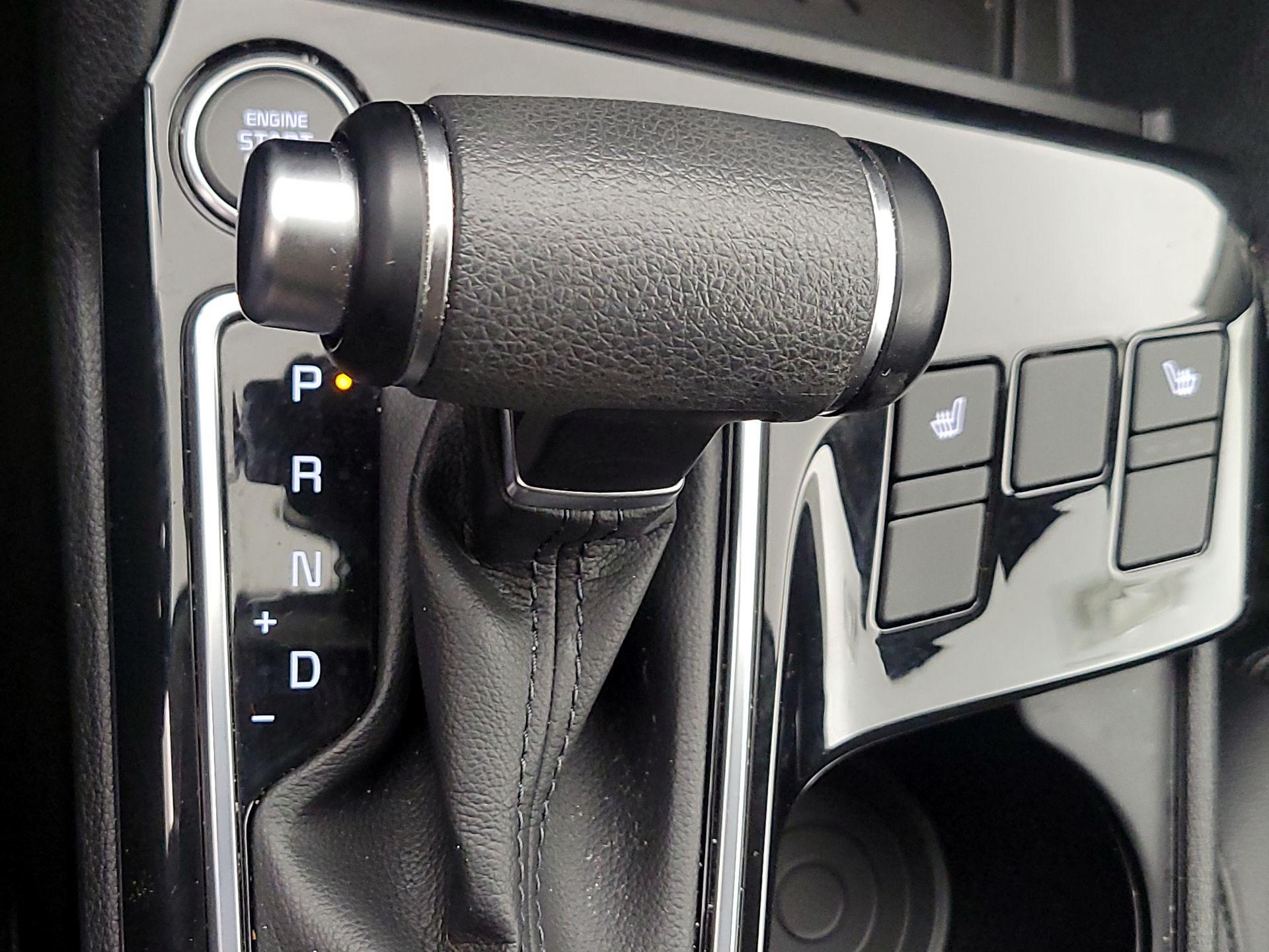 Thumbnail: 2023 Kia Sportage - 17