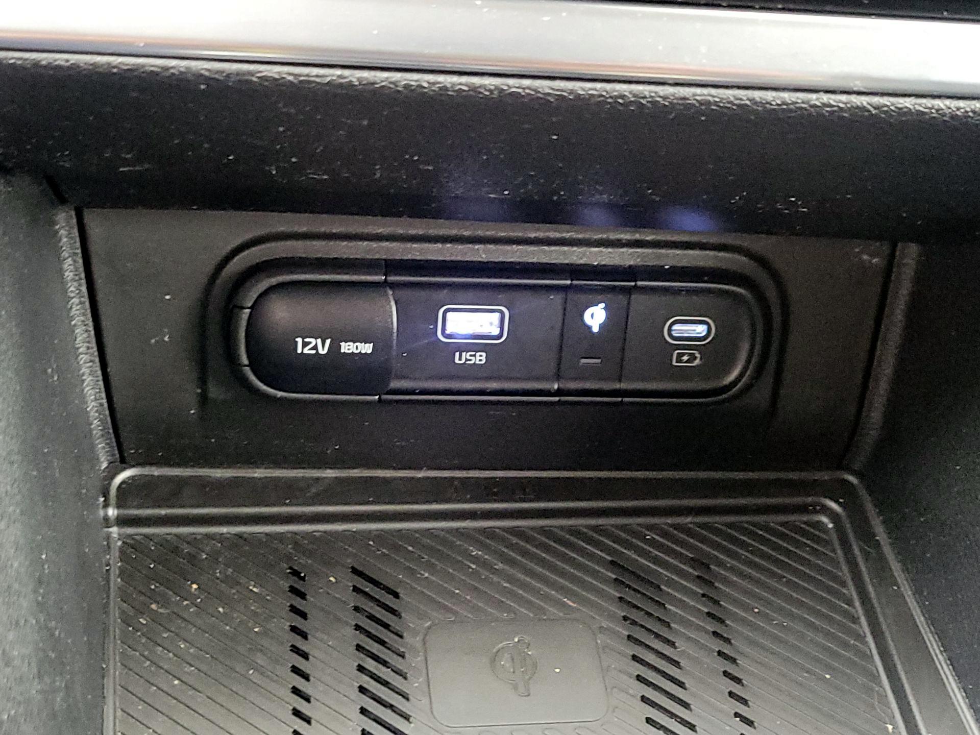 Thumbnail: 2023 Kia Sportage - 18