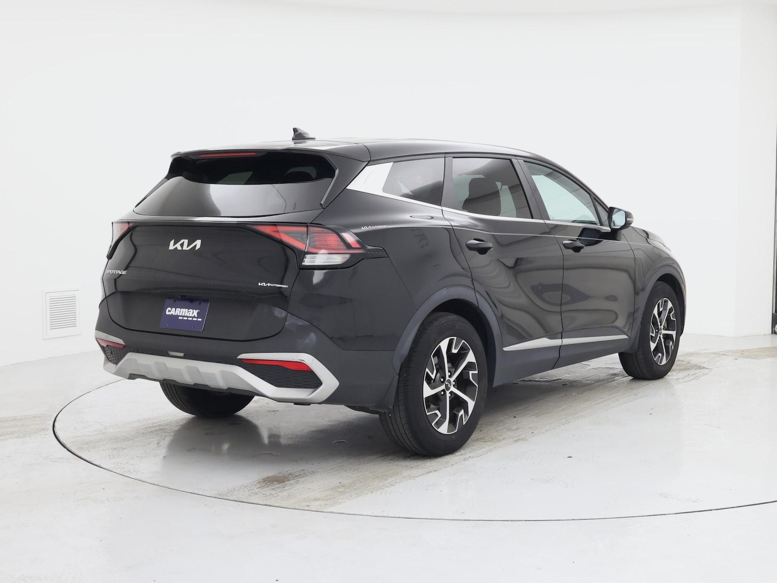 2023 Kia Sportage EX - Photo 9