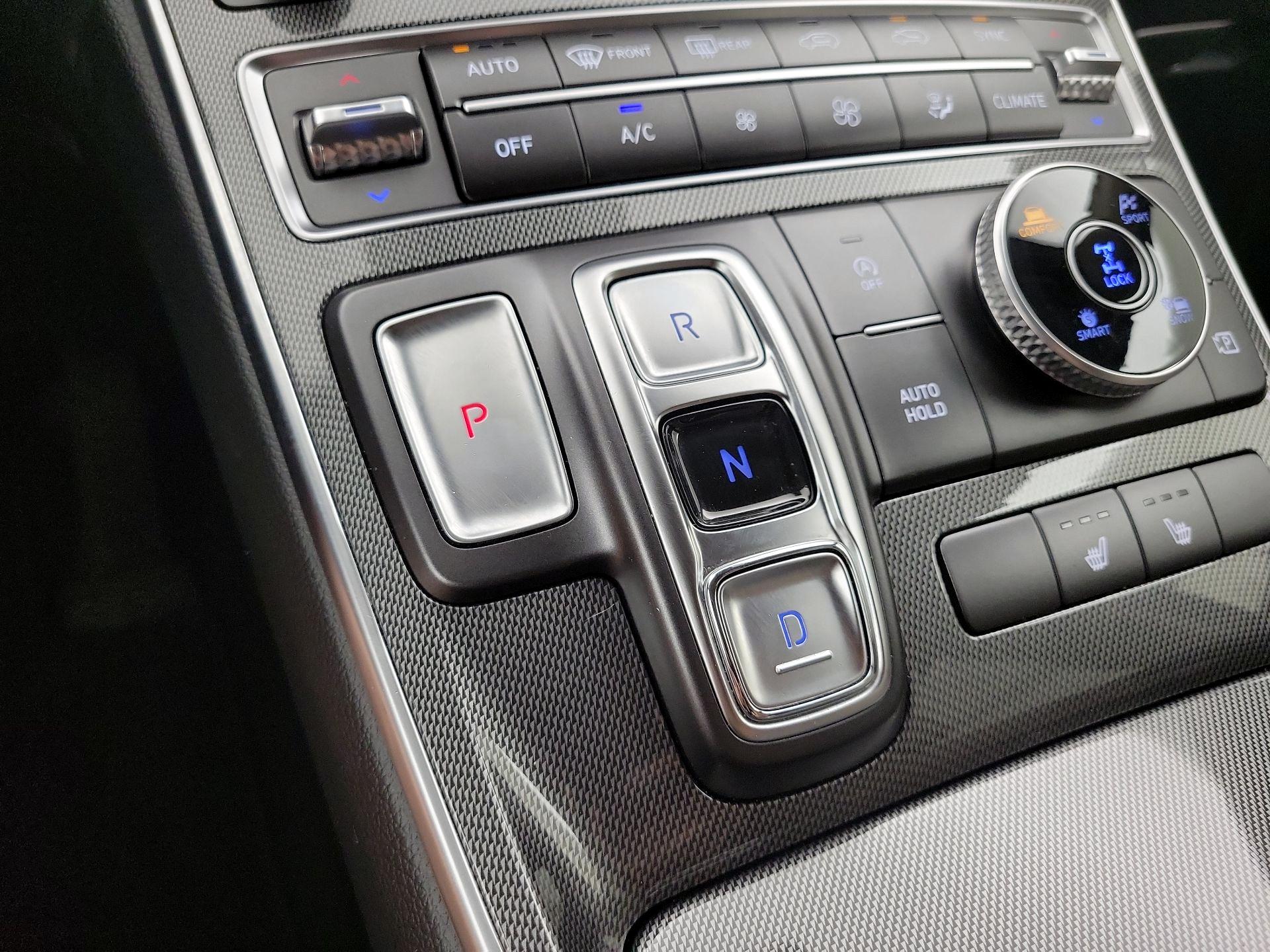 Thumbnail: 2023 Hyundai Santa Fe - 18