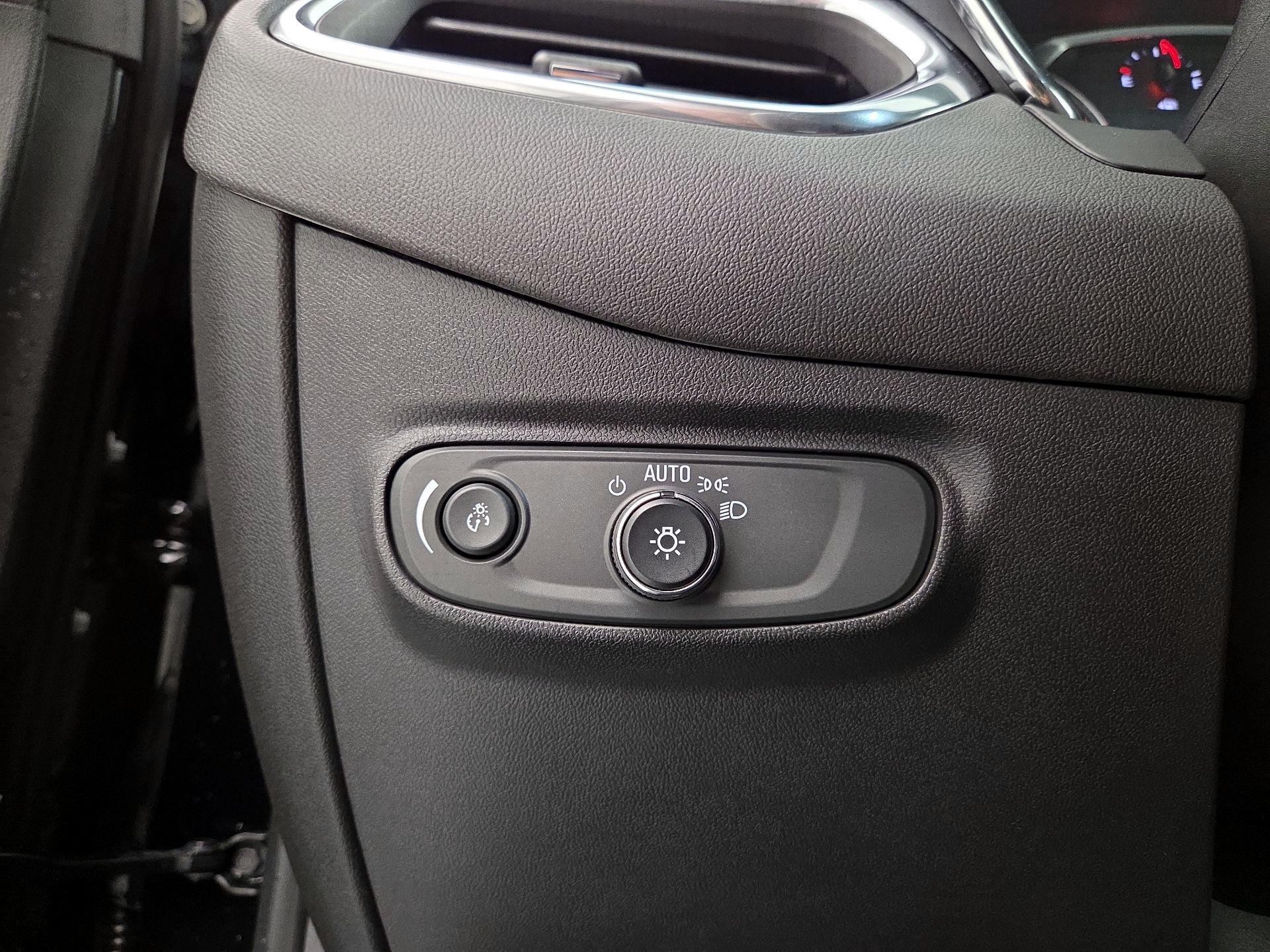 Thumbnail: 2023 Chevrolet Equinox - 13