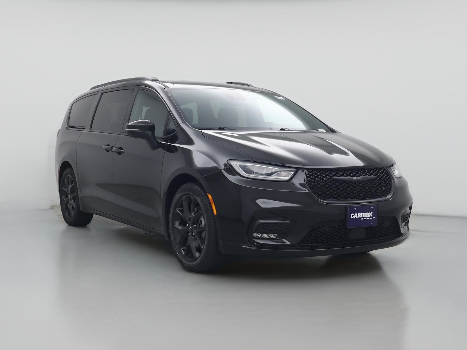 2023 Chrysler Pacifica Touring L - Photo 1