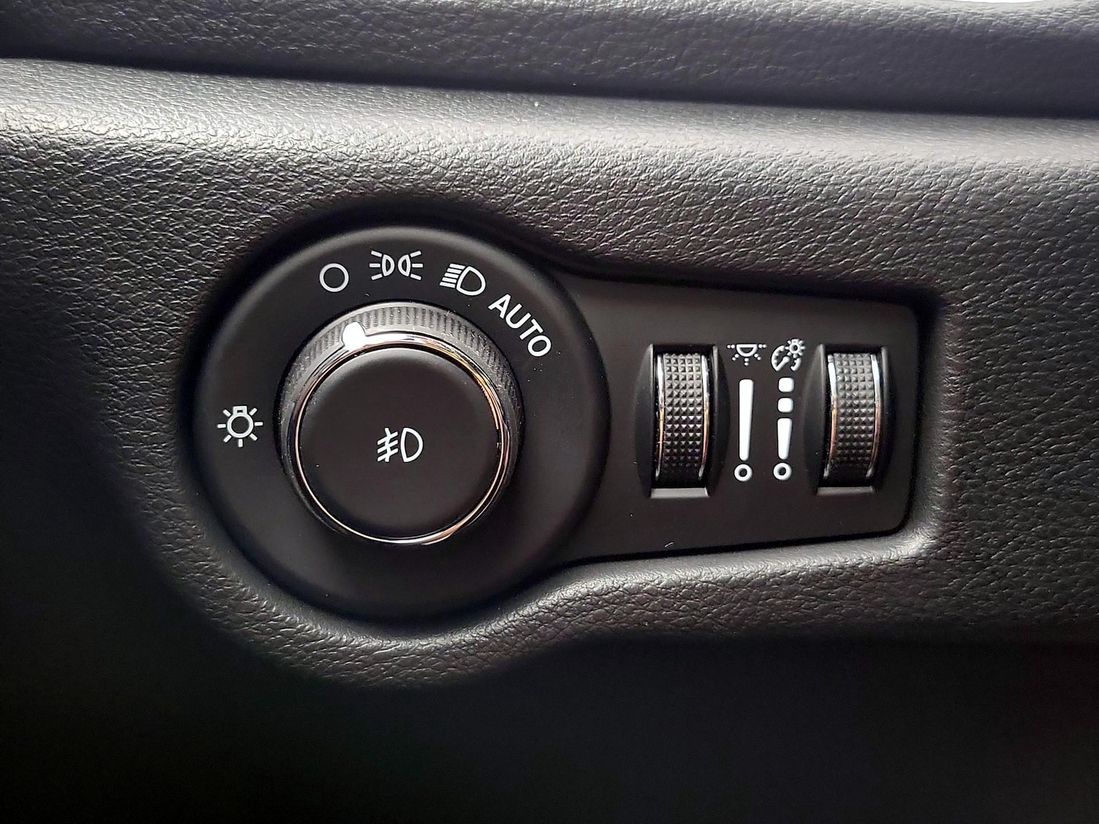 2023 Chrysler Pacifica Touring L - Photo 14
