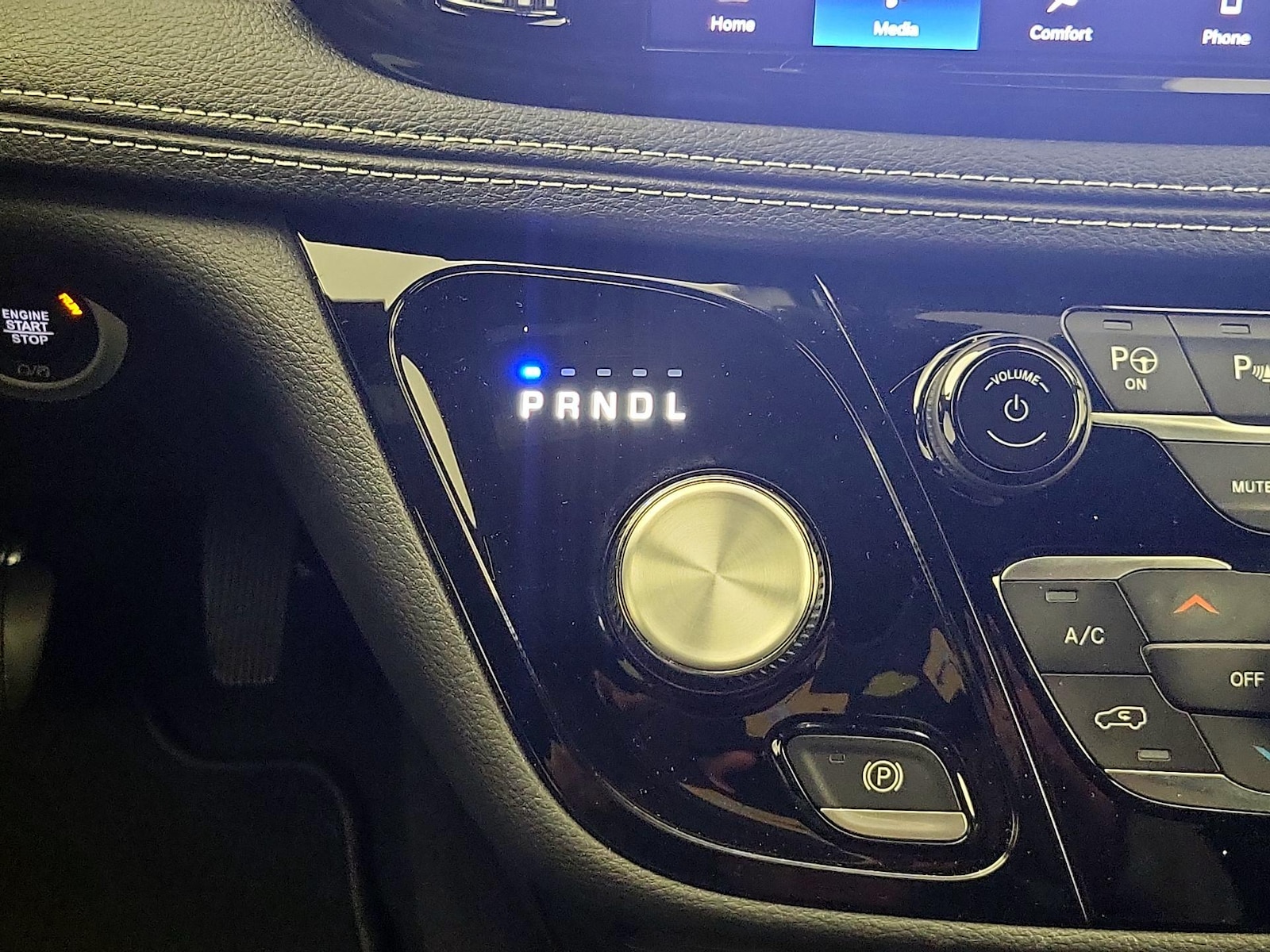 2023 Chrysler Pacifica Touring L - Photo 18