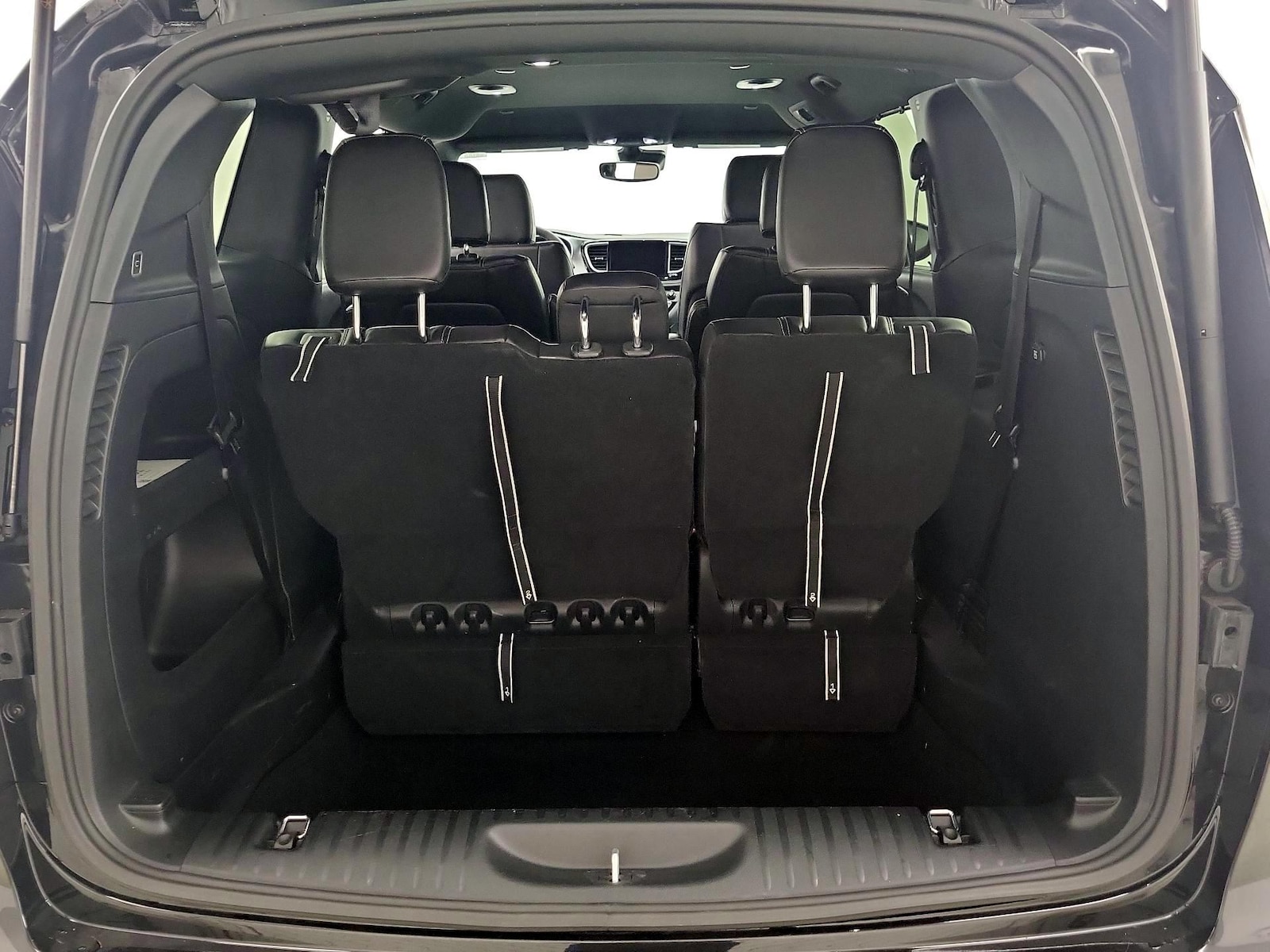 2023 Chrysler Pacifica Touring L - Photo 22