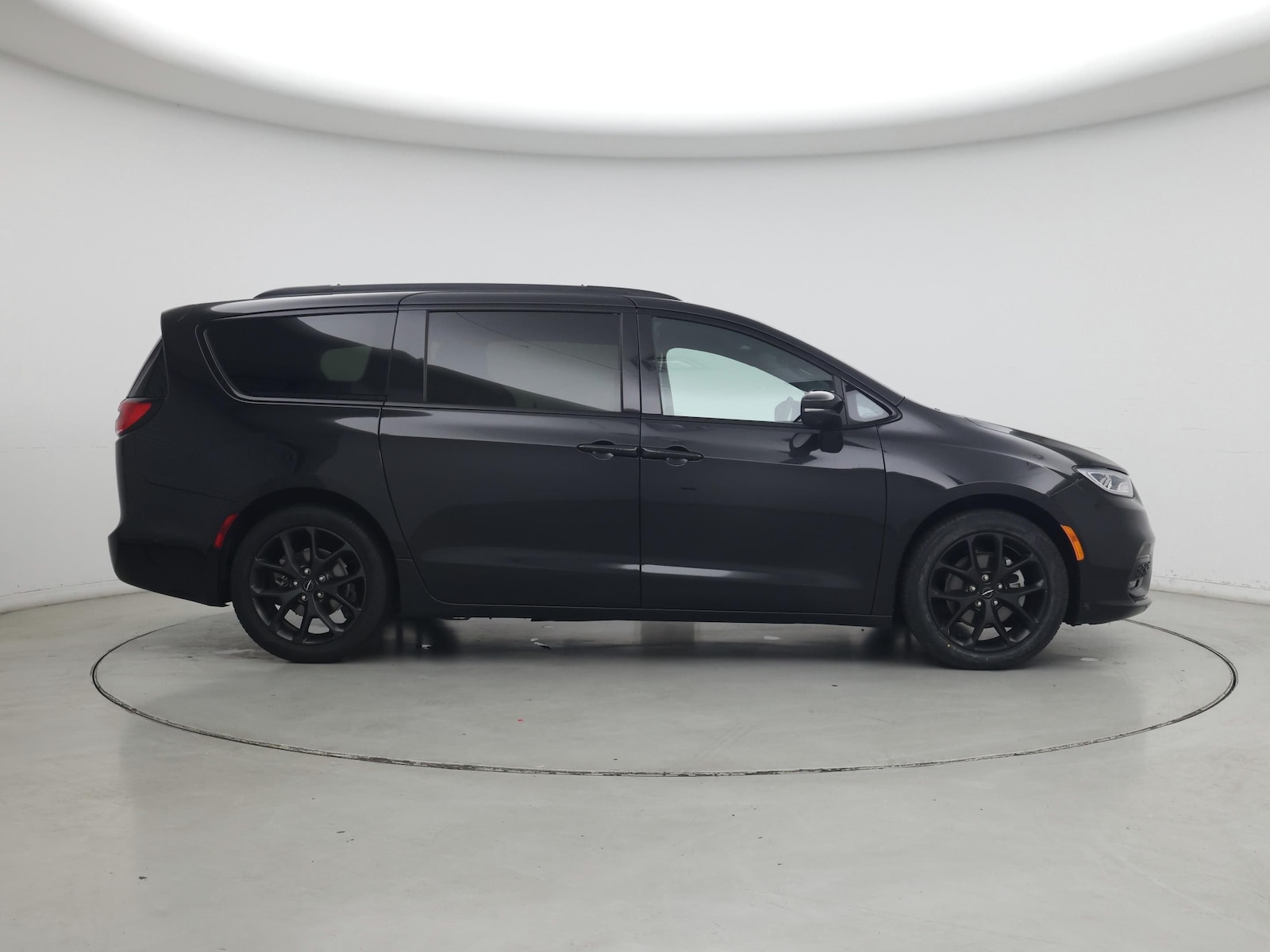 2023 Chrysler Pacifica Touring L - Photo 8