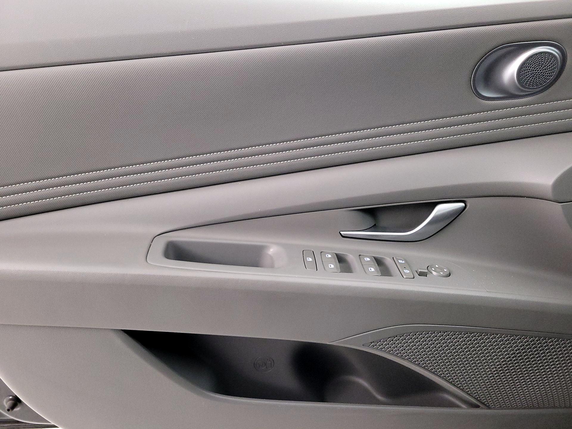 Thumbnail: 2023 Hyundai Elantra - 12