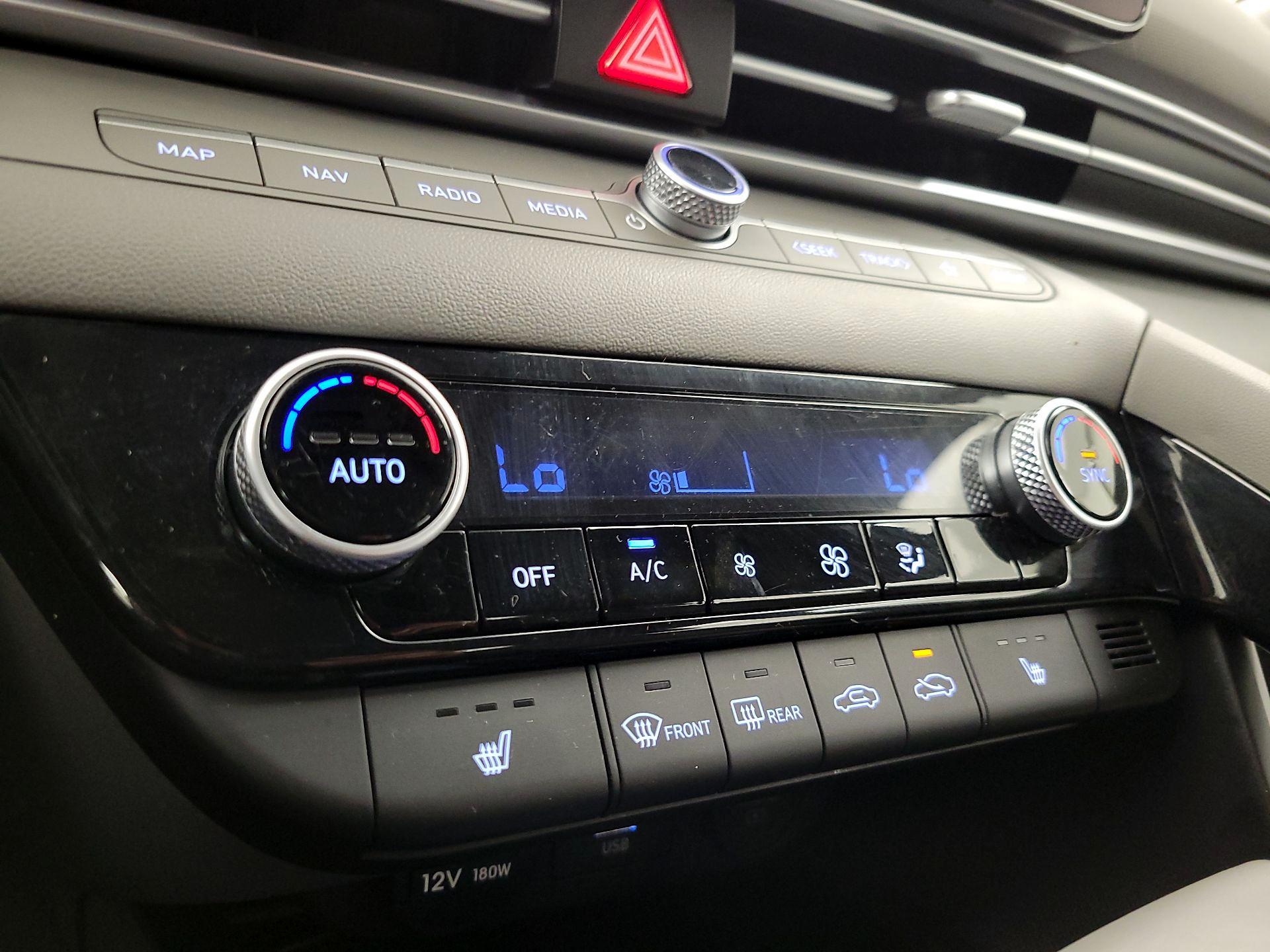 Thumbnail: 2023 Hyundai Elantra - 17