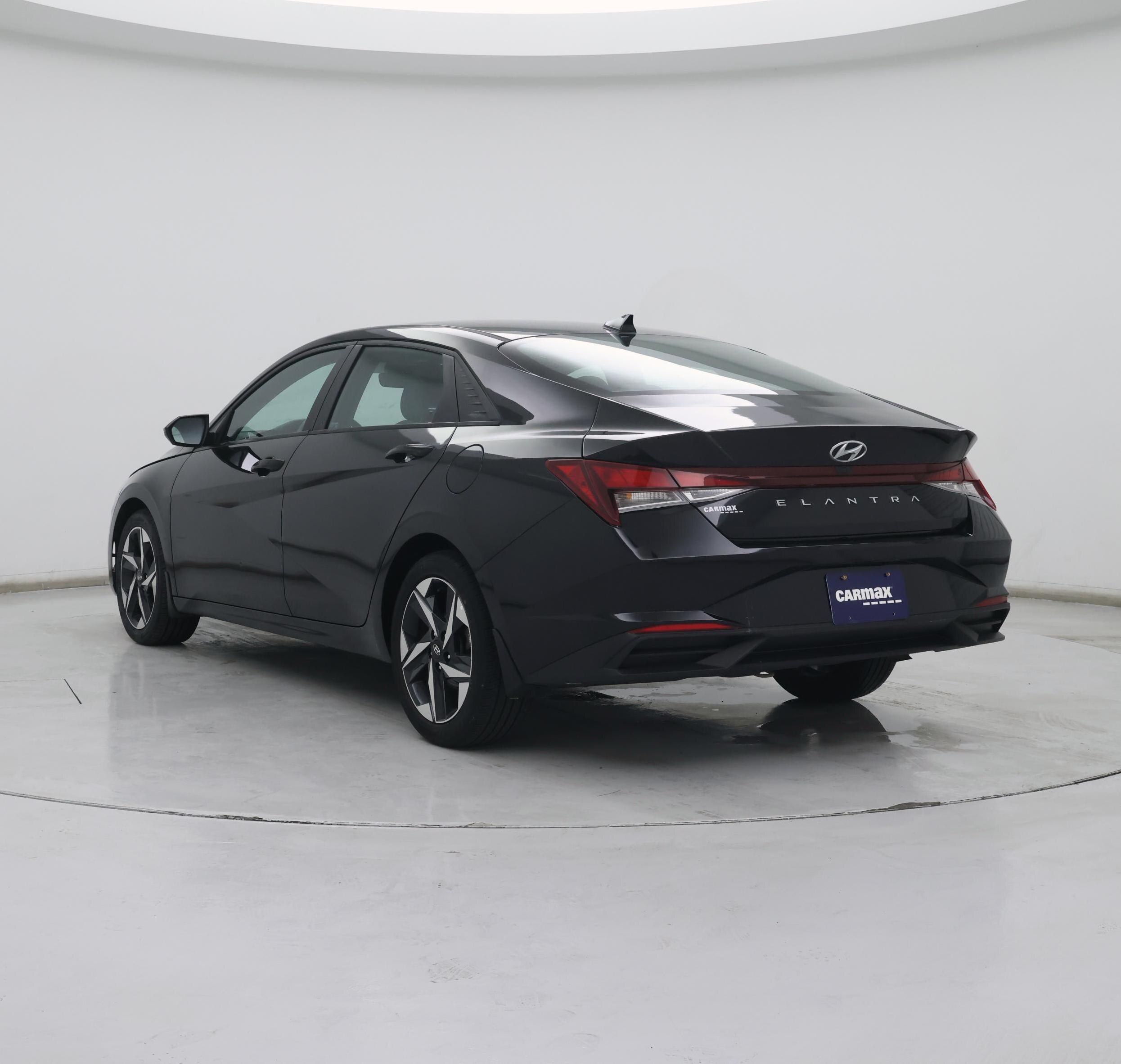 Thumbnail: 2023 Hyundai Elantra - 2