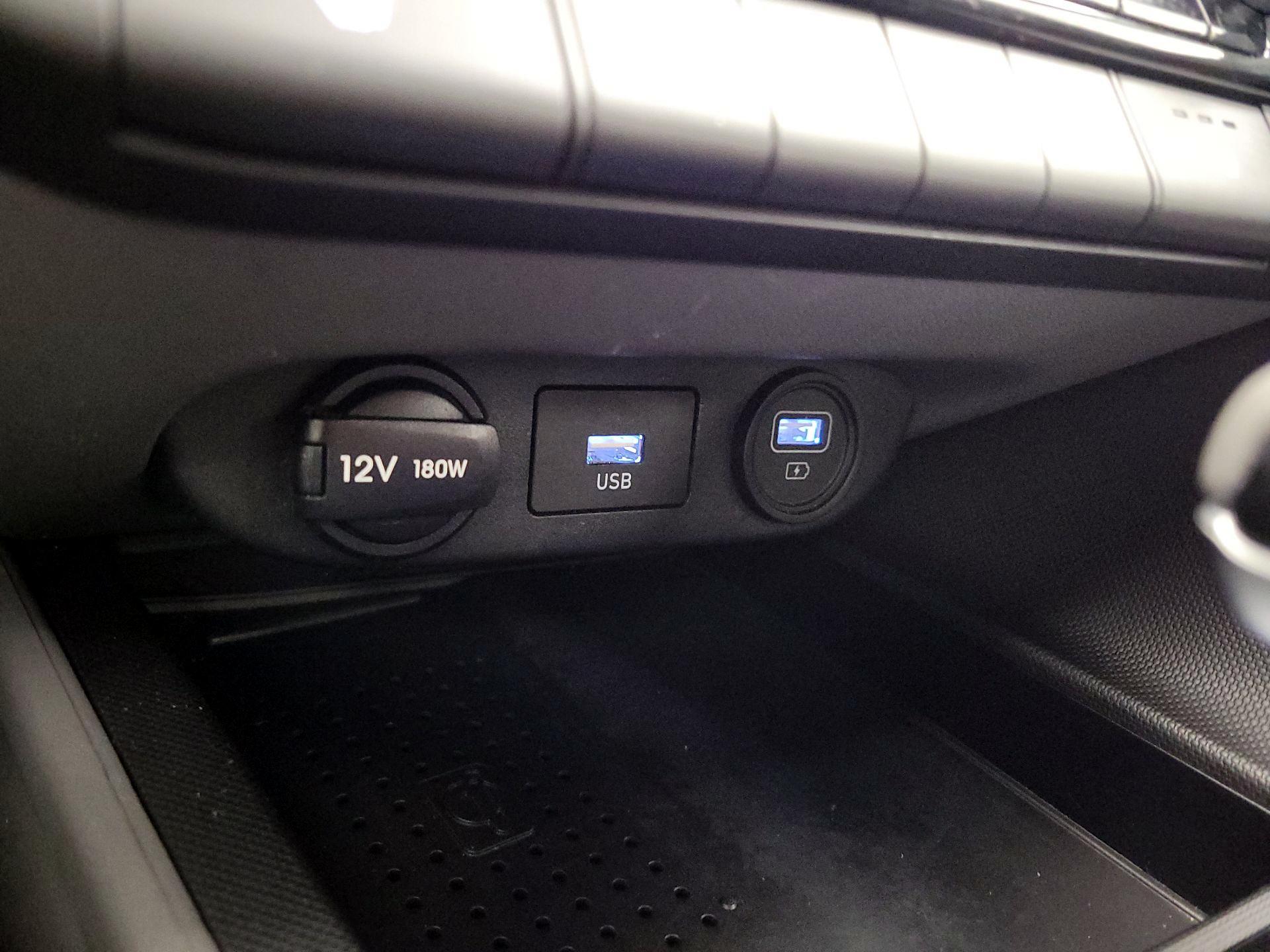 Thumbnail: 2023 Hyundai Elantra - 19