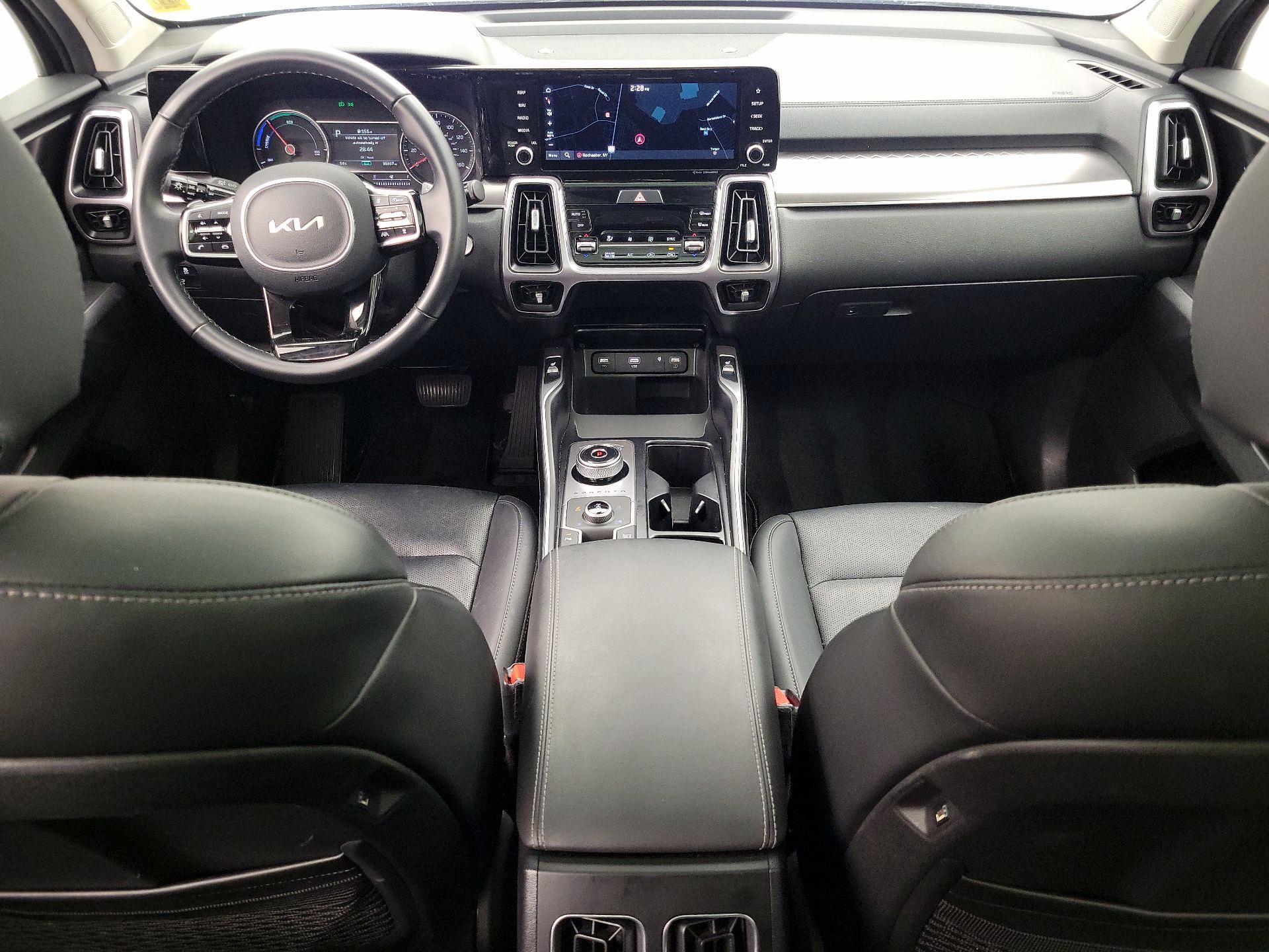 Thumbnail: 2023 Kia Sorento - 9