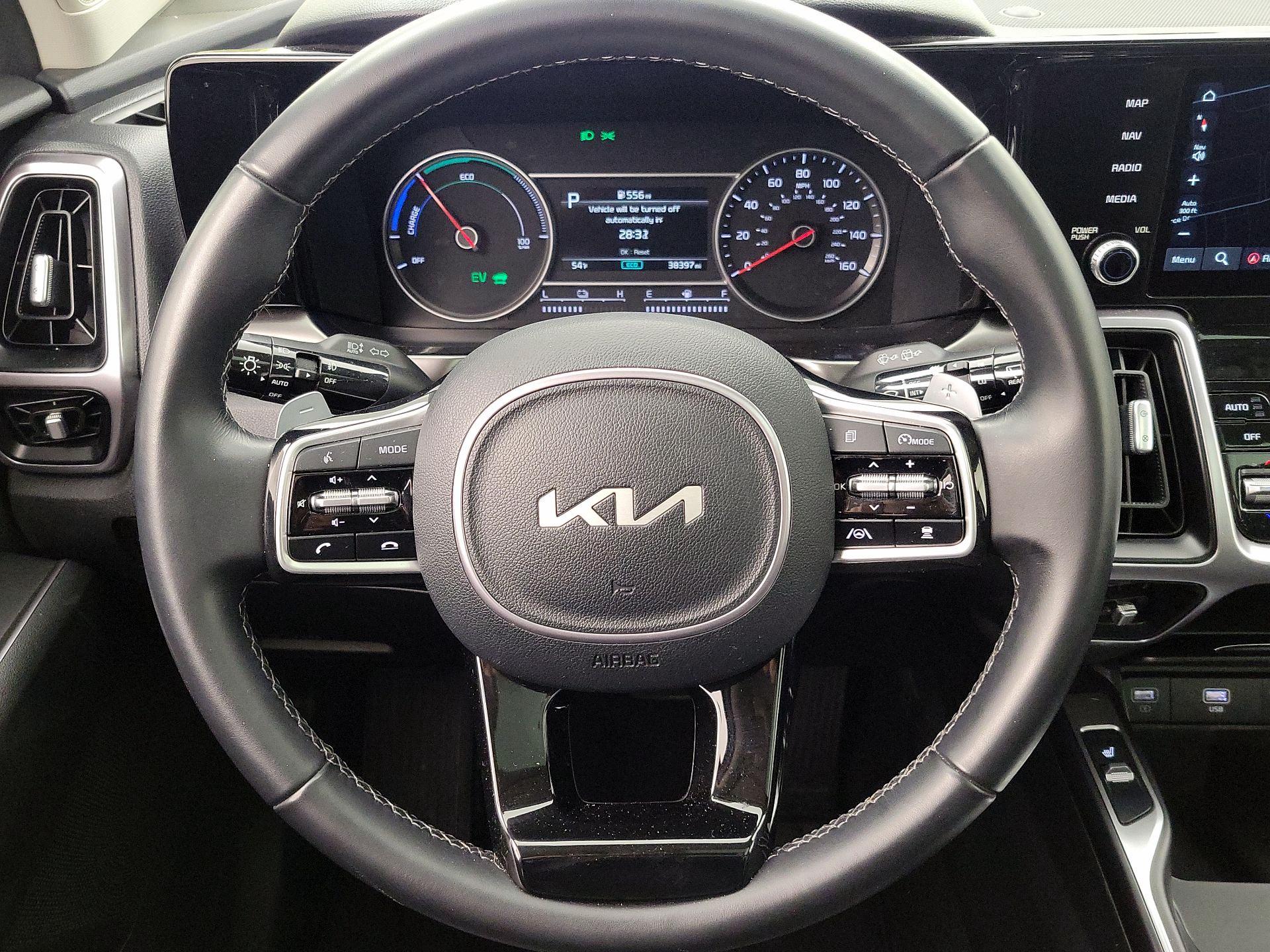 Thumbnail: 2023 Kia Sorento - 10