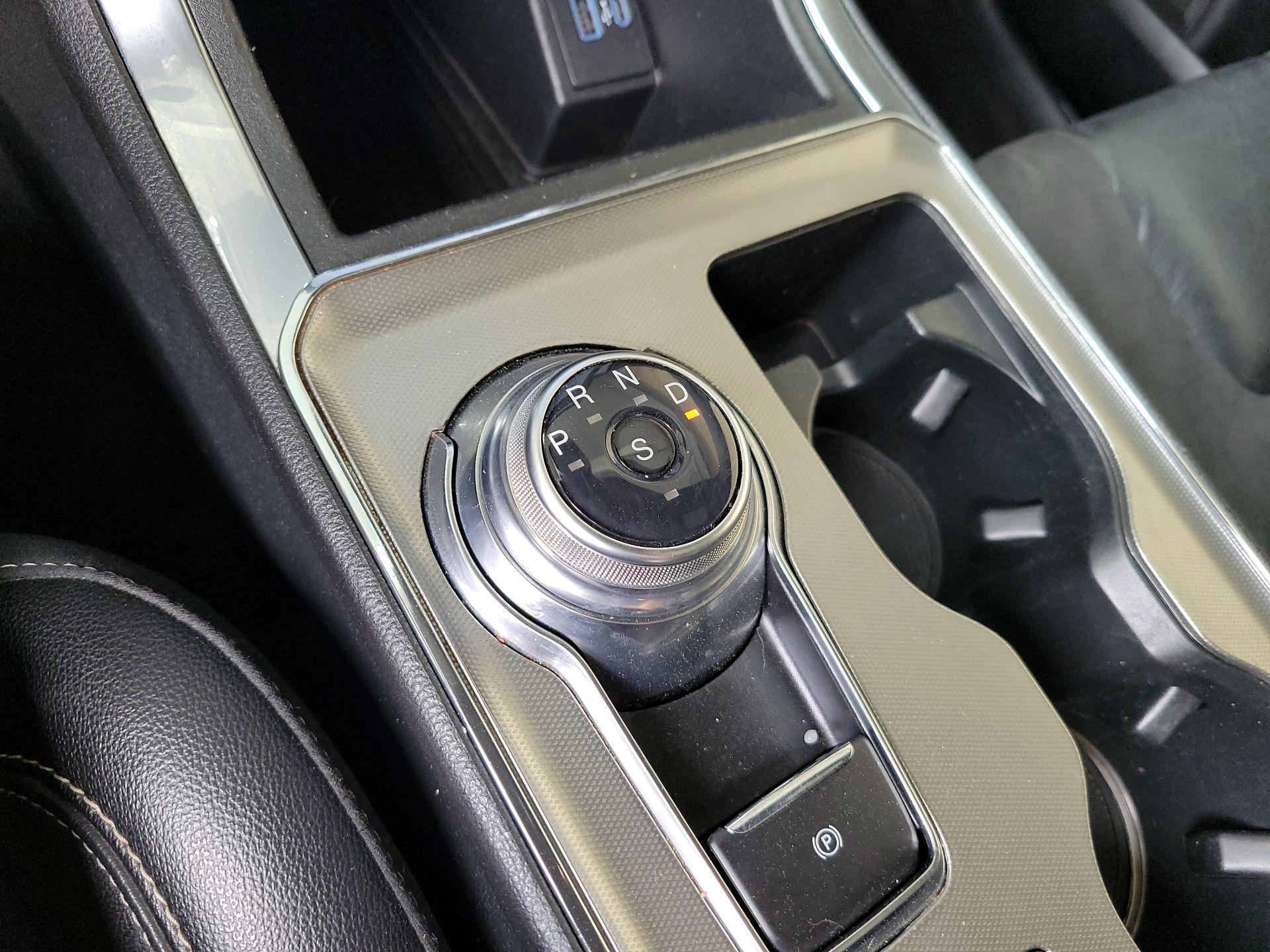 Thumbnail: 2022 Ford Edge - 18