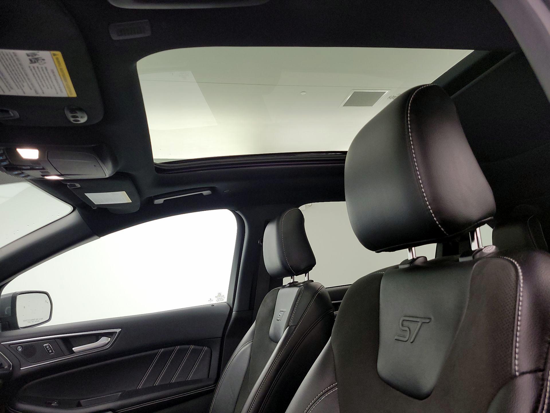 Thumbnail: 2022 Ford Edge - 20