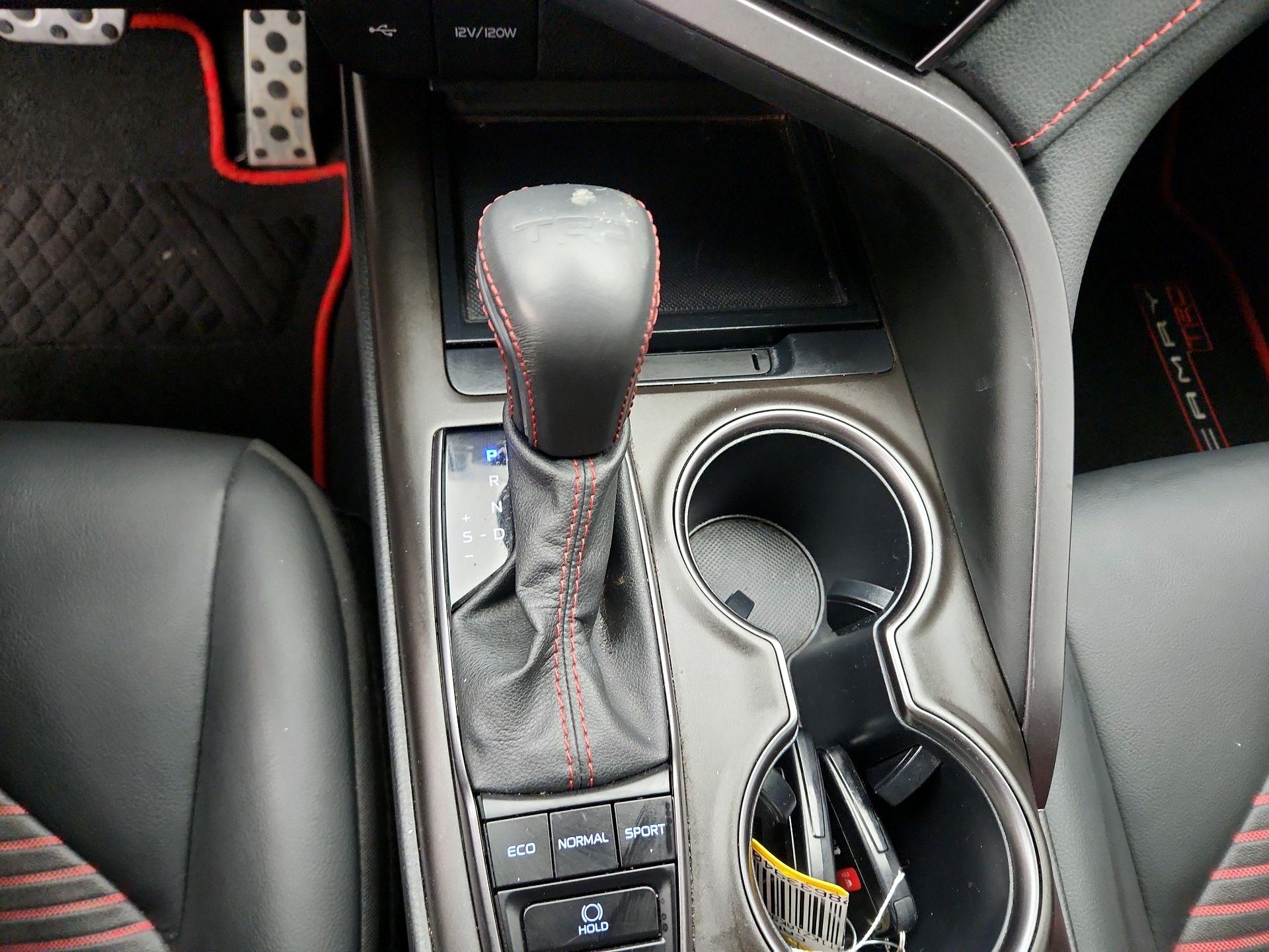 Thumbnail: 2024 Toyota Camry - 17