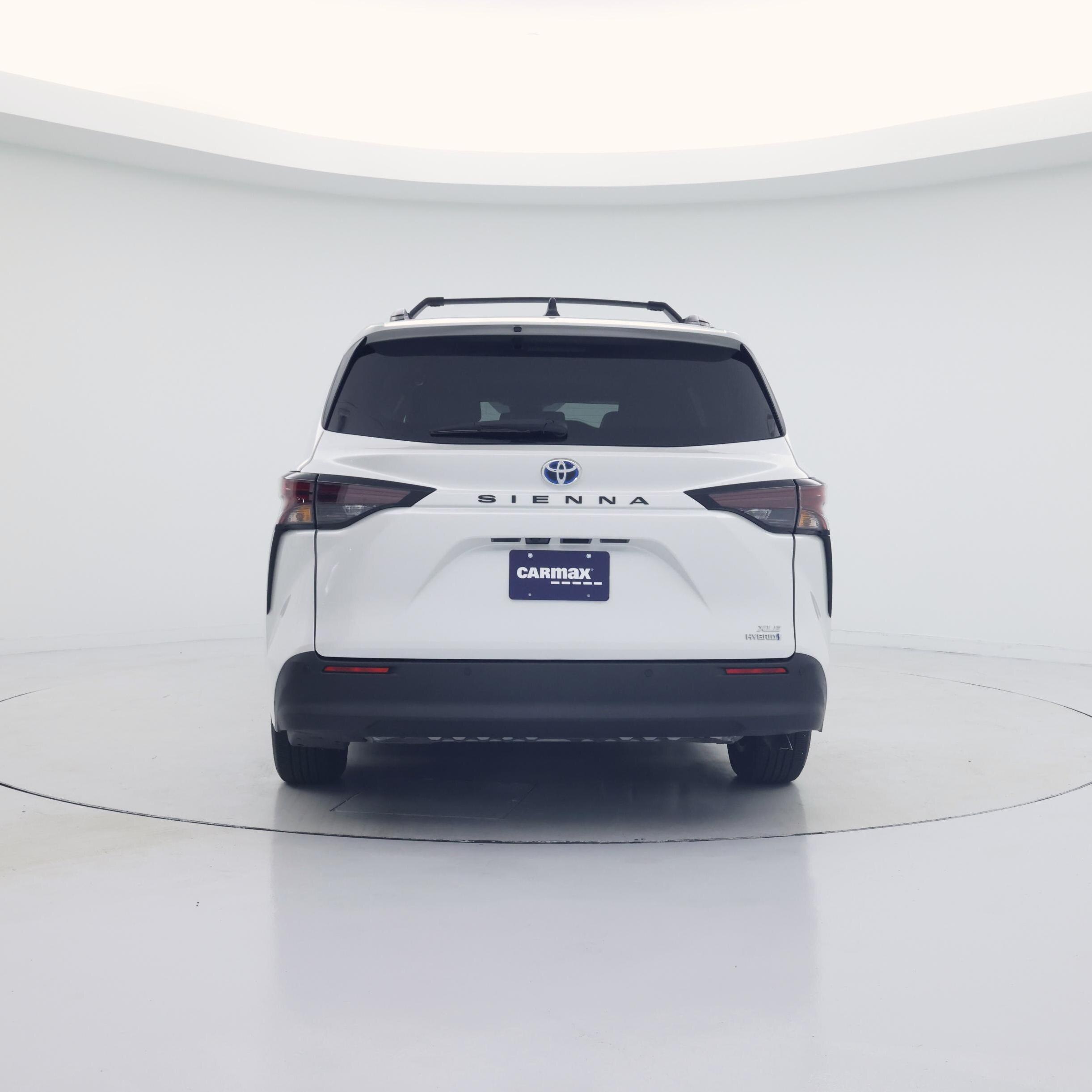 Thumbnail: 2023 Toyota Sienna - 6