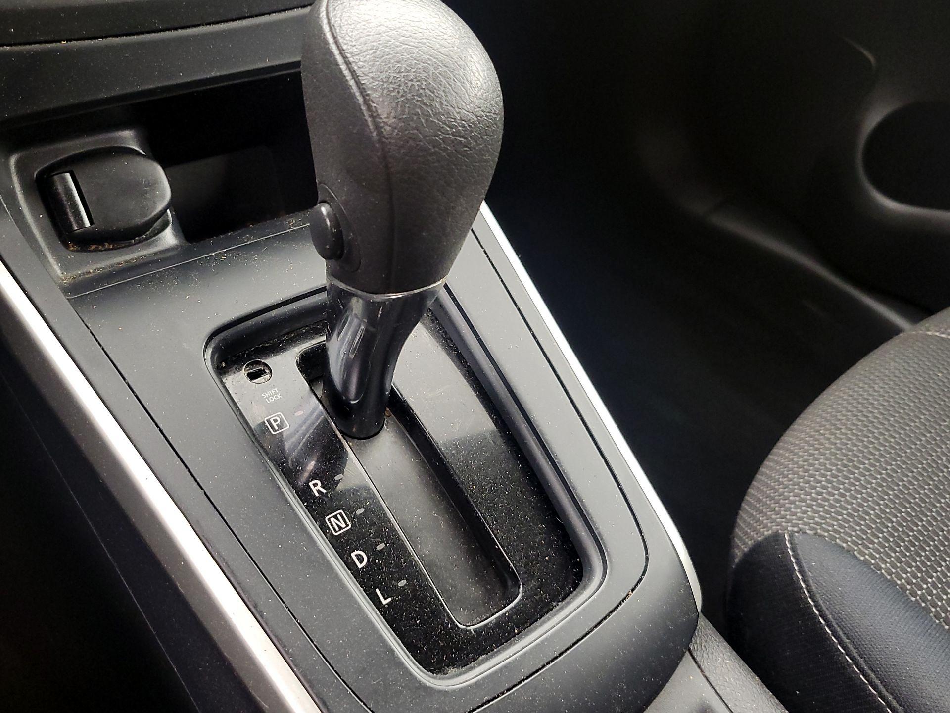 Thumbnail: 2017 Nissan Sentra - 16