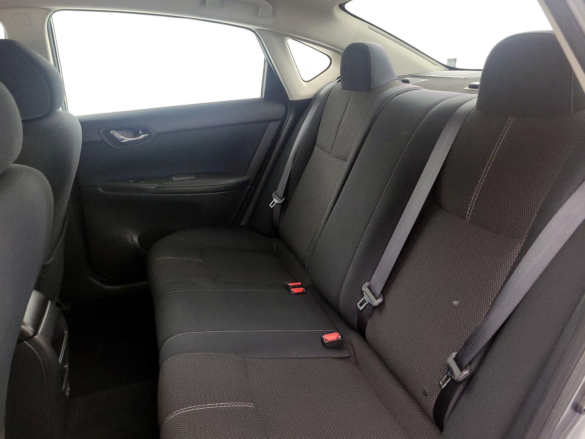 Thumbnail: 2017 Nissan Sentra - 18