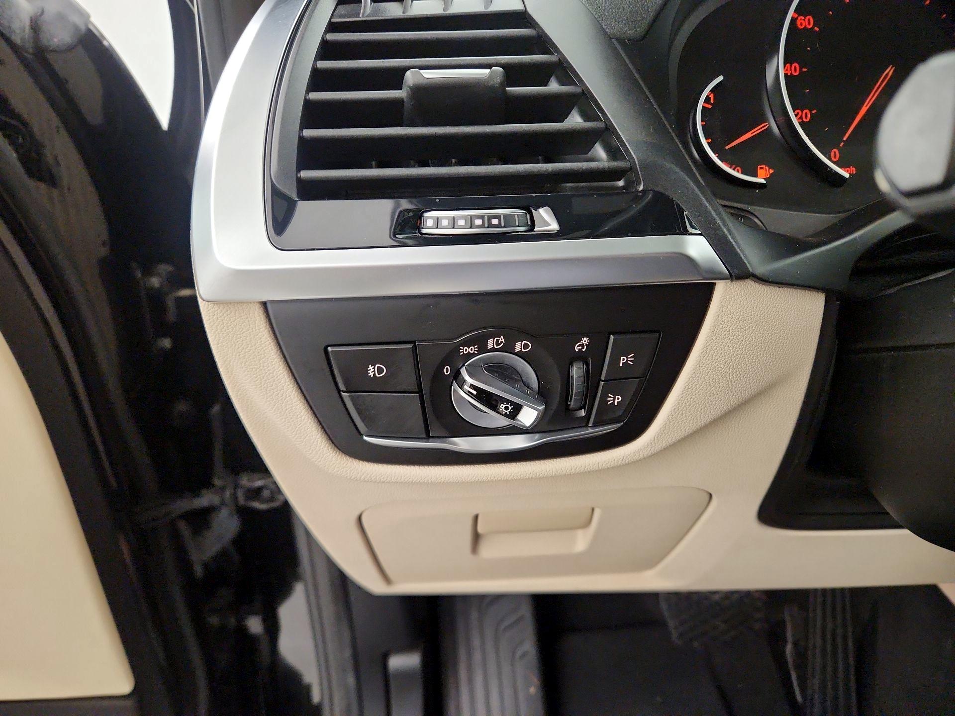 Thumbnail: 2019 BMW X3 - 13