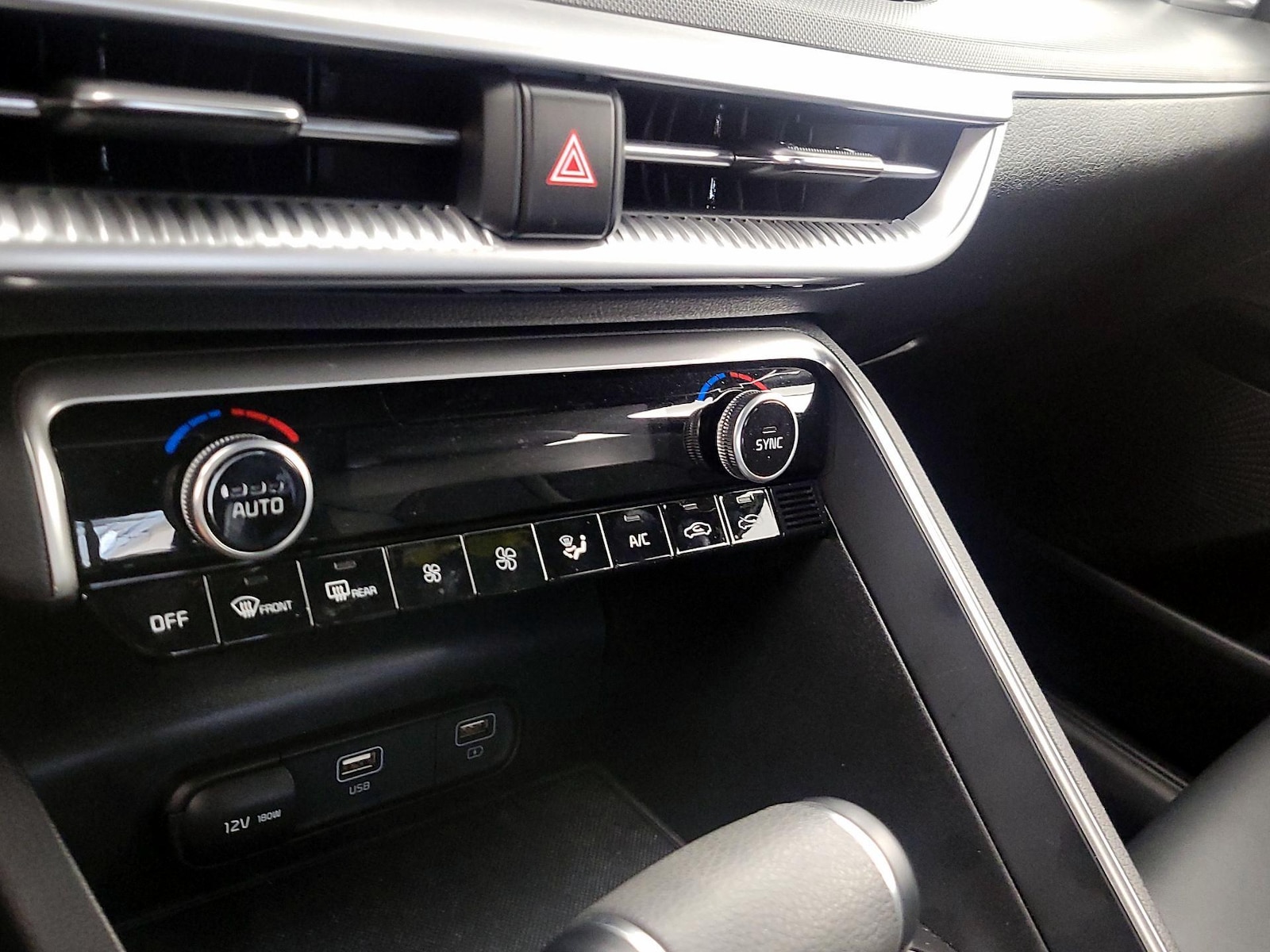2023 Kia K5 GT-Line - Photo 18