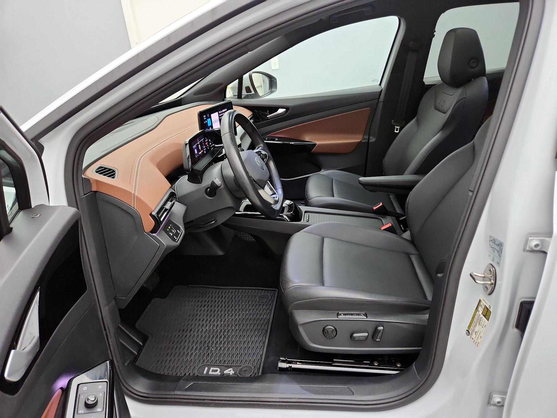 Thumbnail: 2021 Volkswagen ID.4 - 11