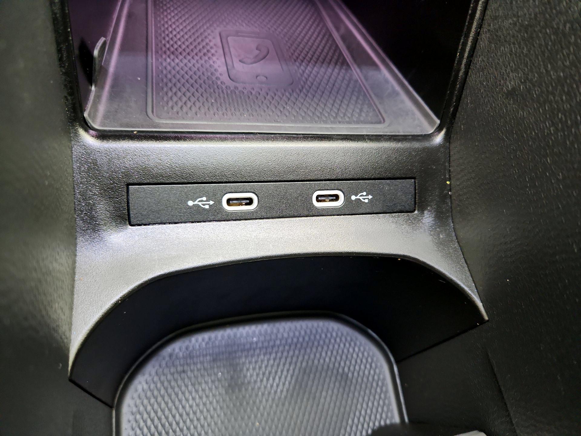 Thumbnail: 2021 Volkswagen ID.4 - 18