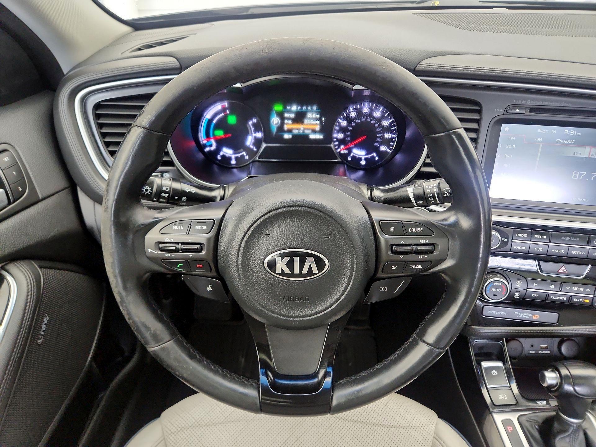 Thumbnail: 2015 Kia Optima - 10