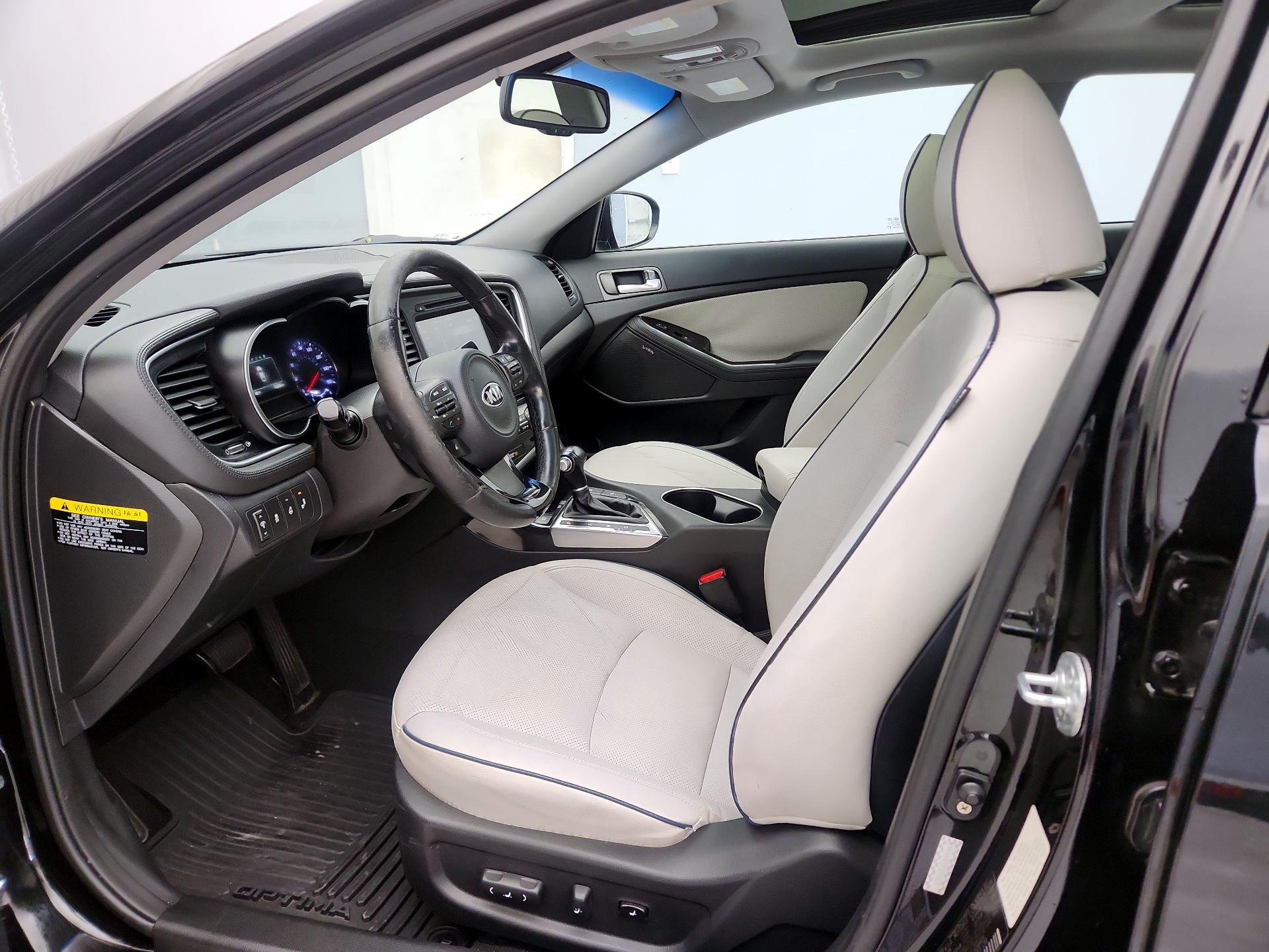 Thumbnail: 2015 Kia Optima - 11