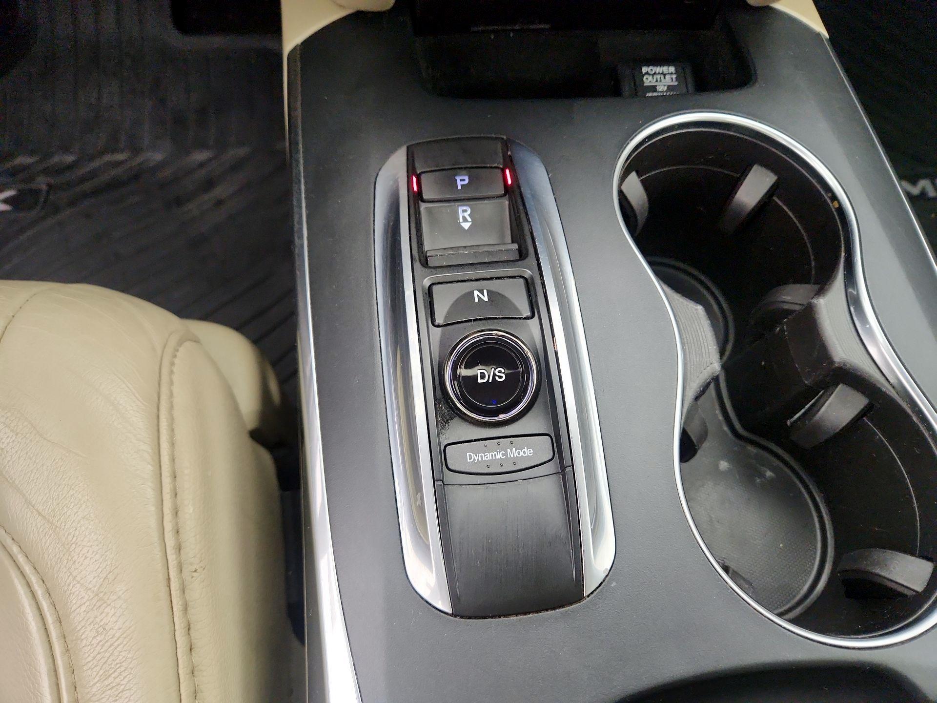 Thumbnail: 2017 Acura MDX - 17