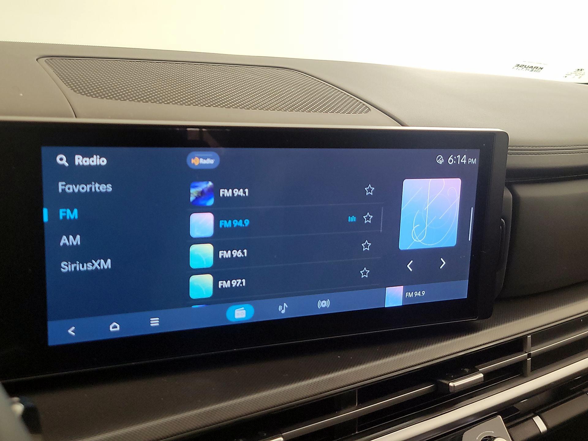 Thumbnail: 2024 Hyundai Santa Fe - 16